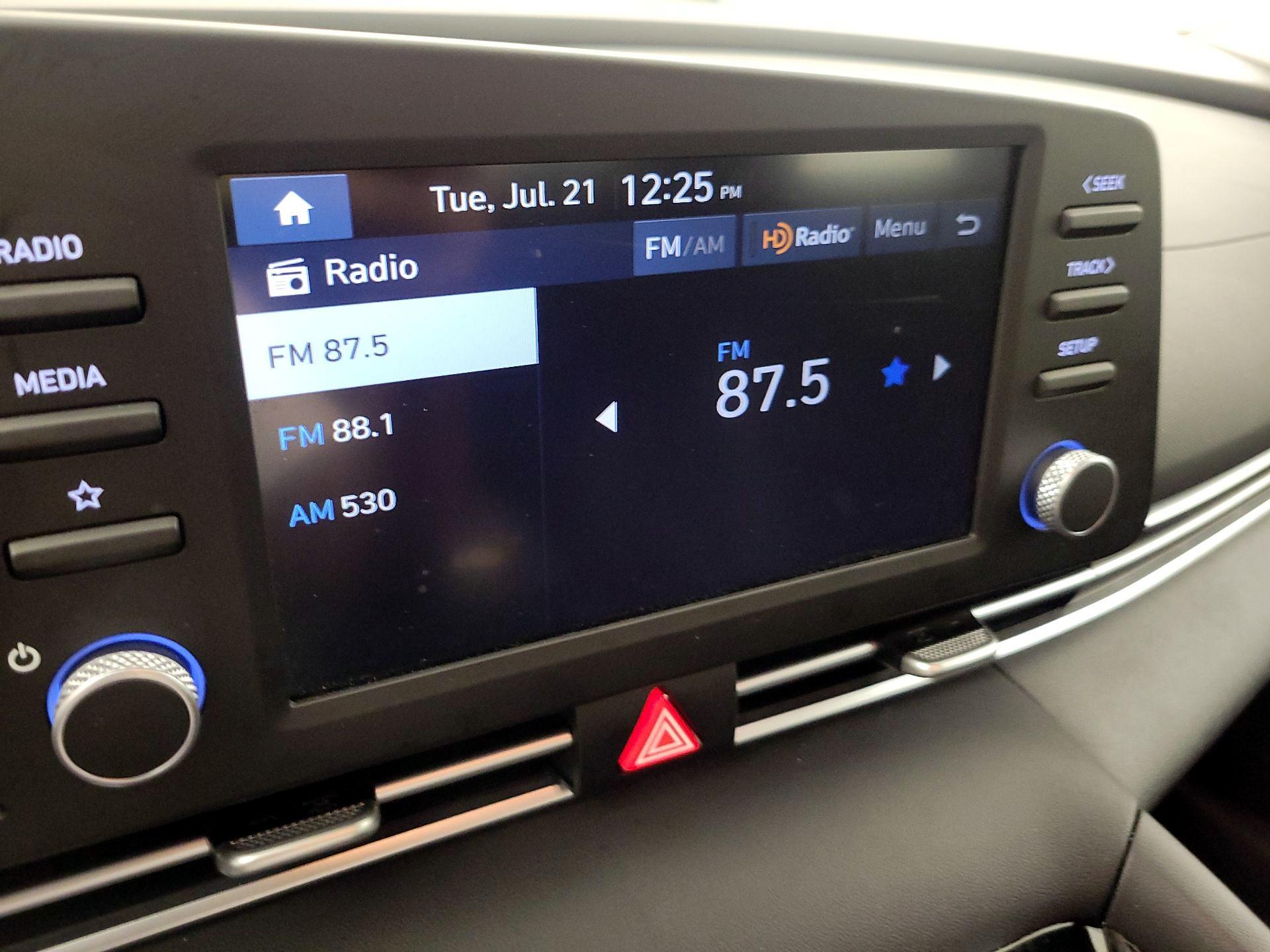 Thumbnail: 2025 Hyundai Elantra - 15