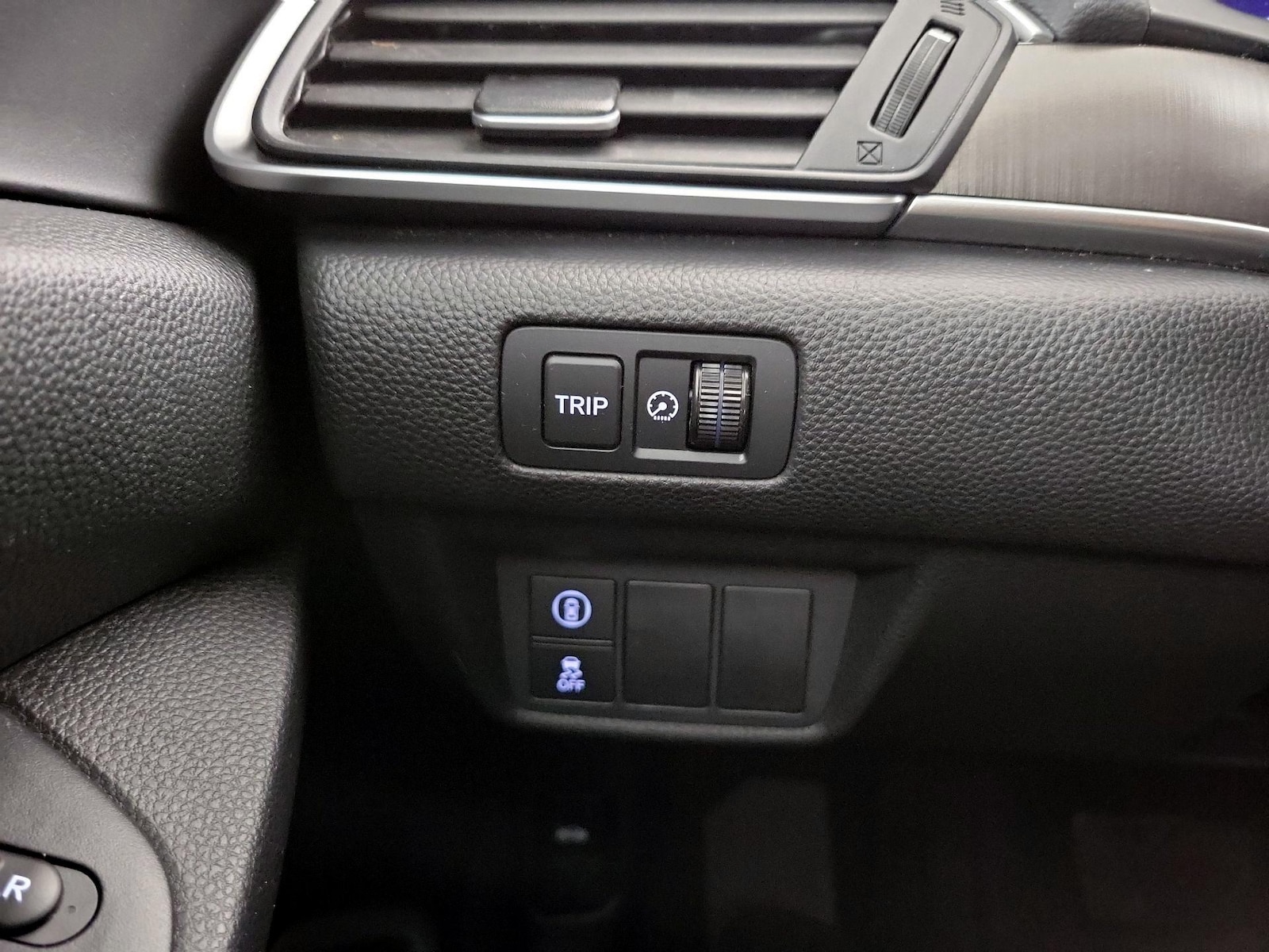 2019 Honda Accord LX - Photo 14