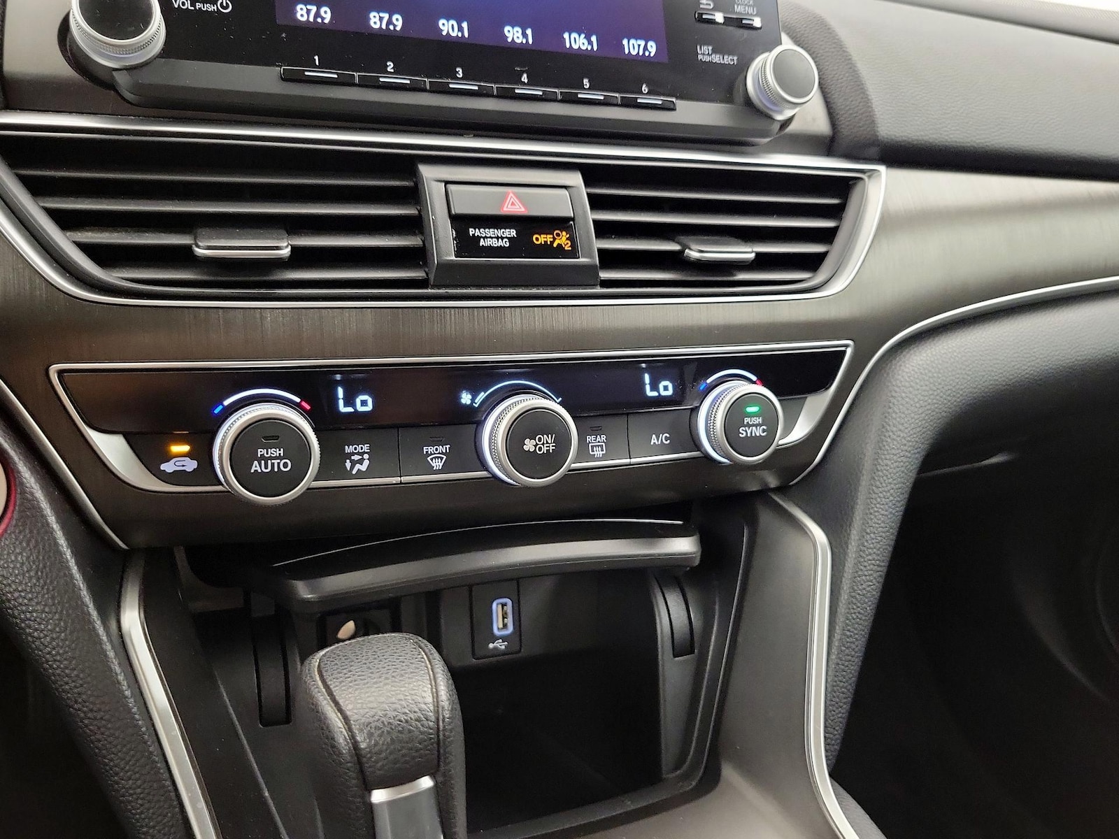 2019 Honda Accord LX - Photo 17