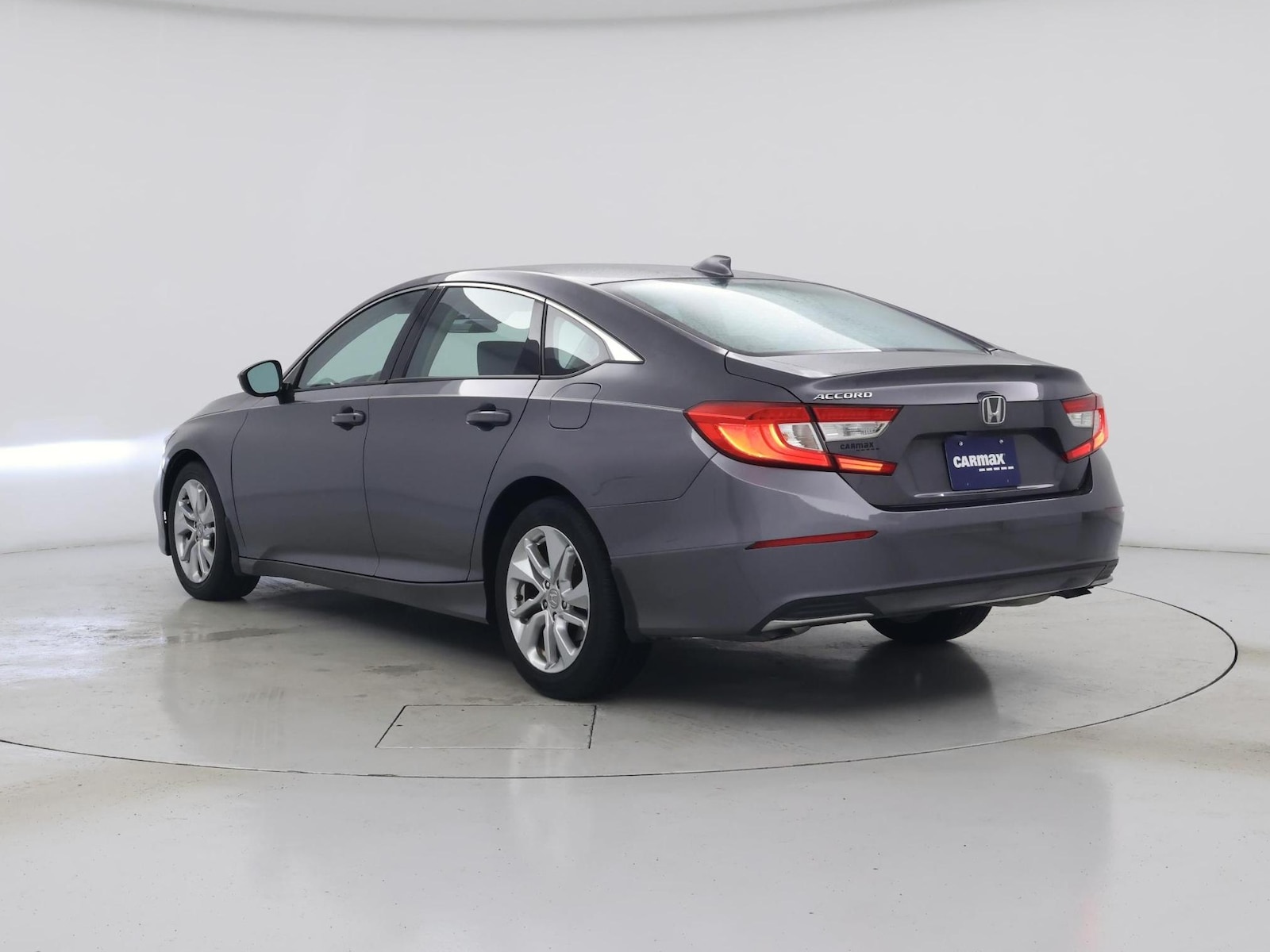 2019 Honda Accord LX - Photo 3