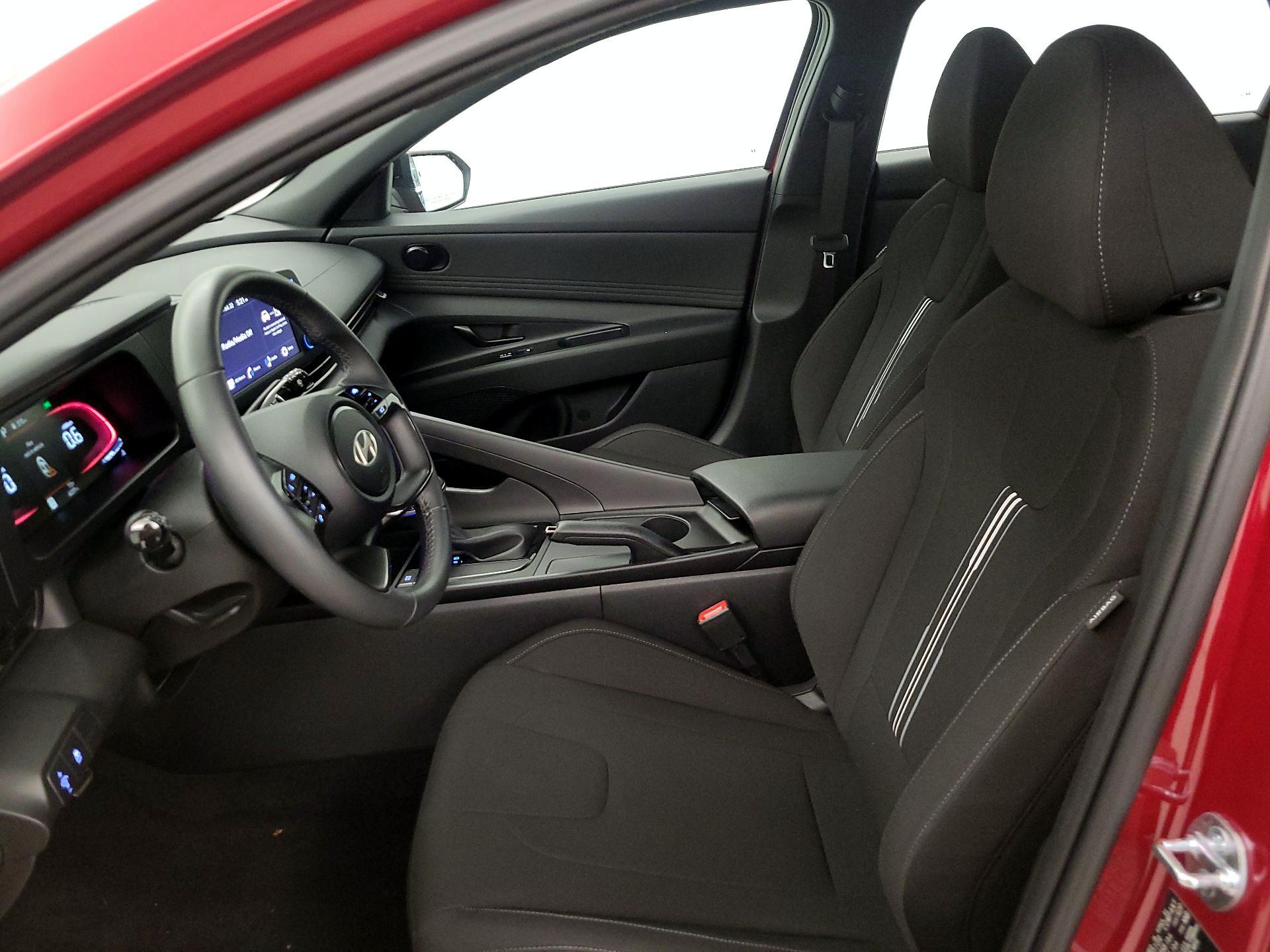 Thumbnail: 2025 Hyundai Elantra - 11