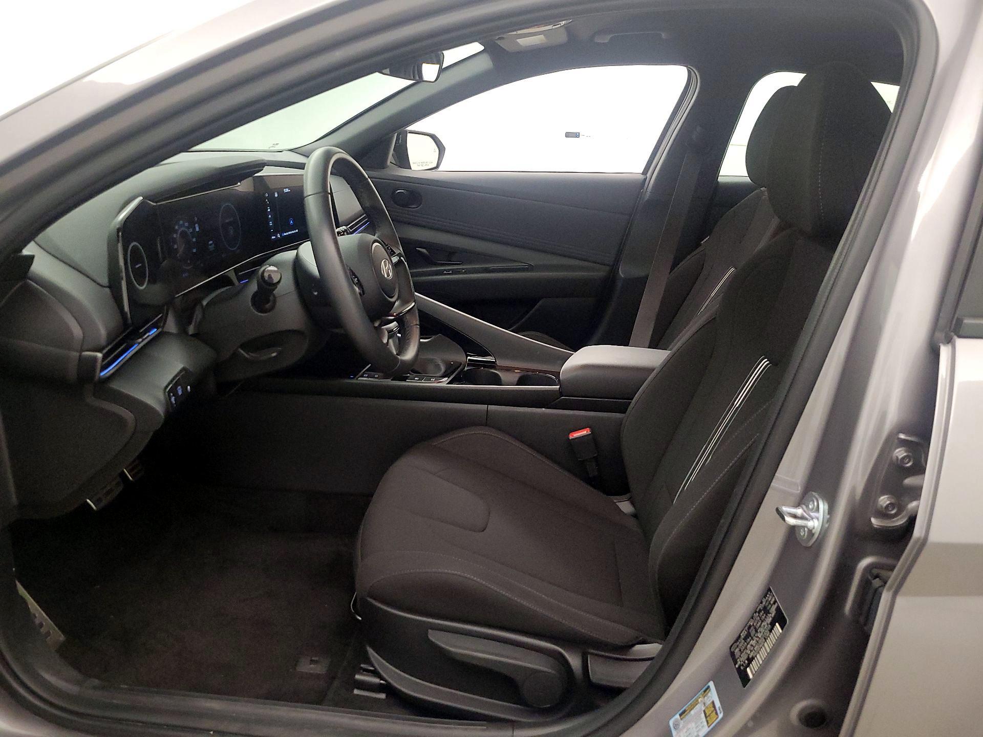 Thumbnail: 2025 Hyundai Elantra - 11