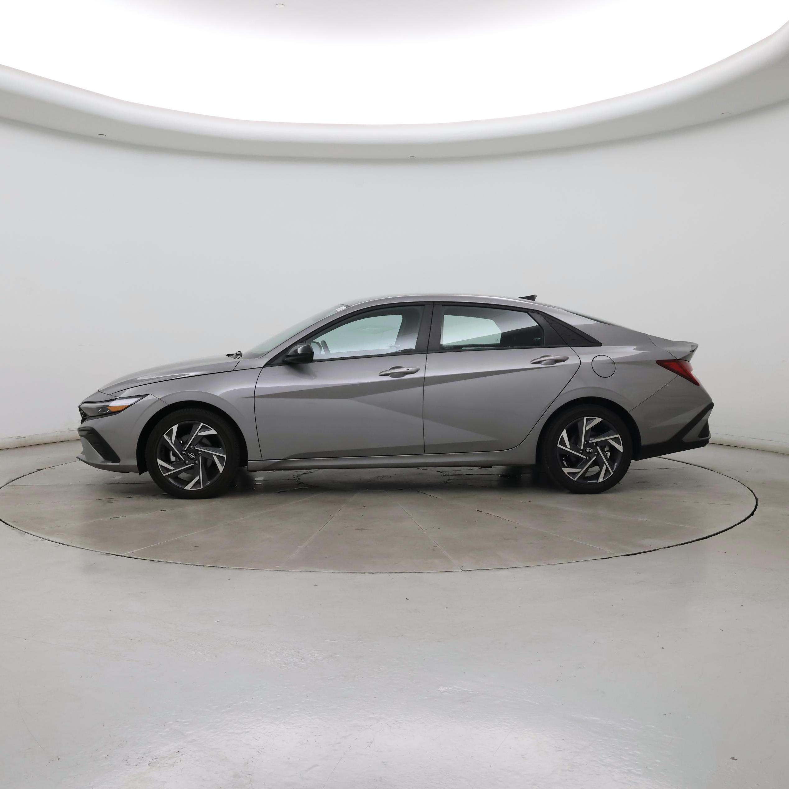 Thumbnail: 2025 Hyundai Elantra - 3