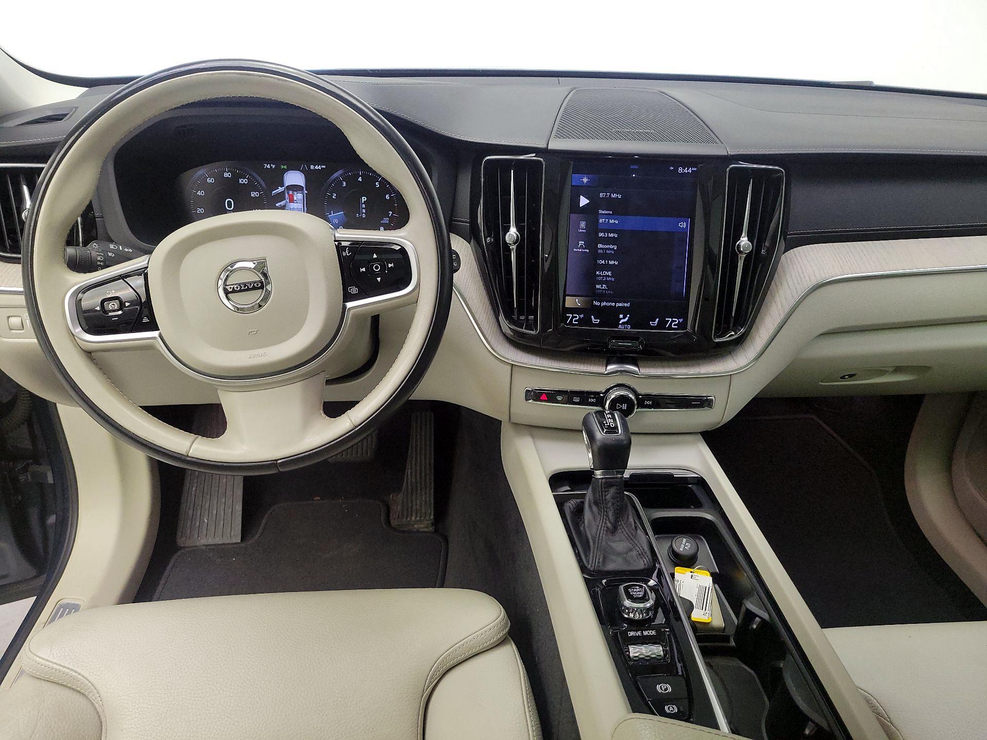 Thumbnail: 2019 Volvo XC60 - 9