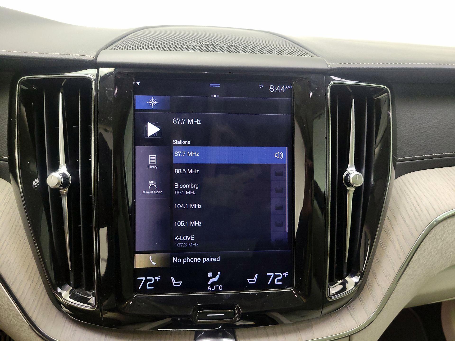 Thumbnail: 2019 Volvo XC60 - 15