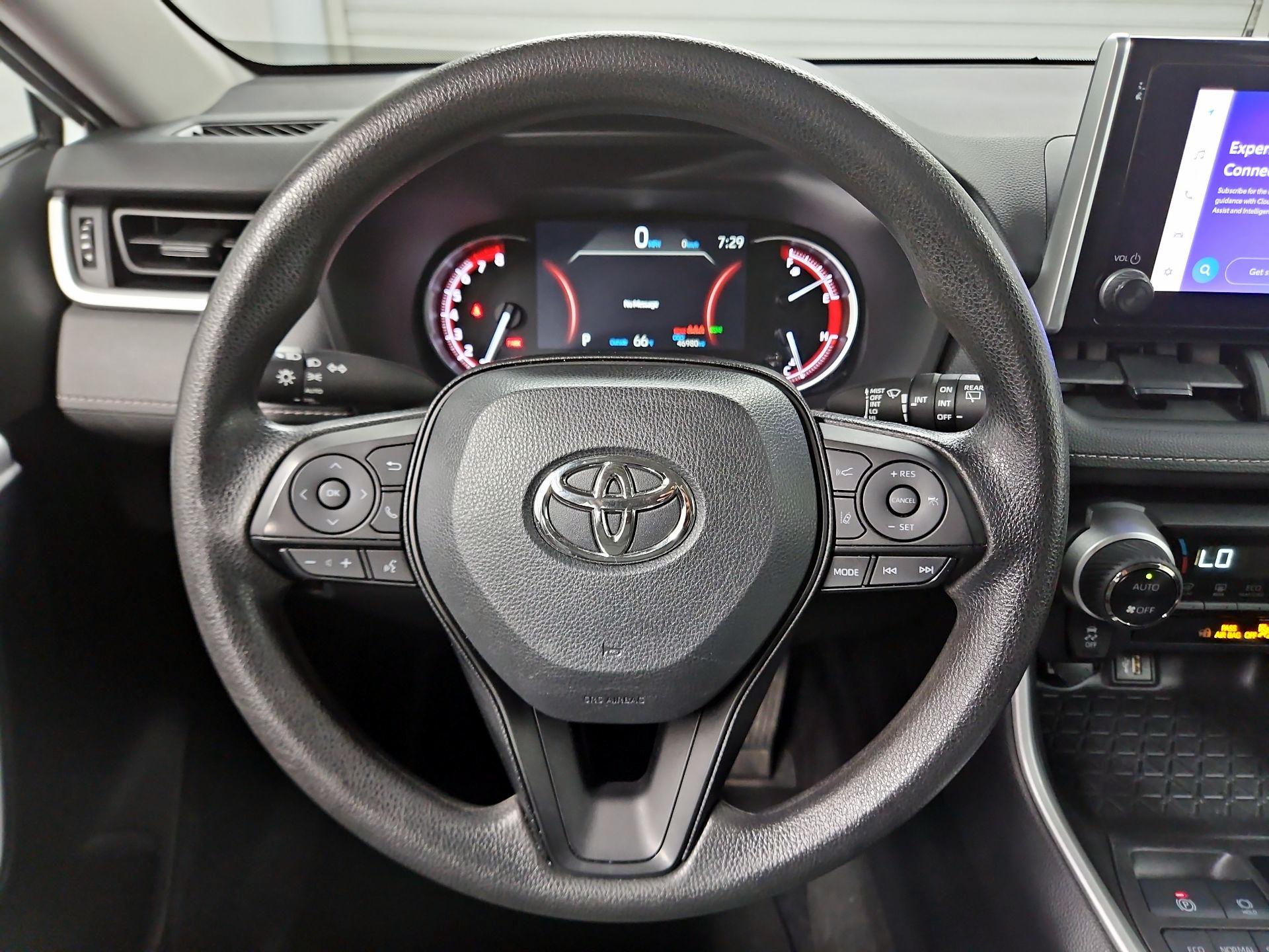 Thumbnail: 2024 Toyota RAV4 - 10