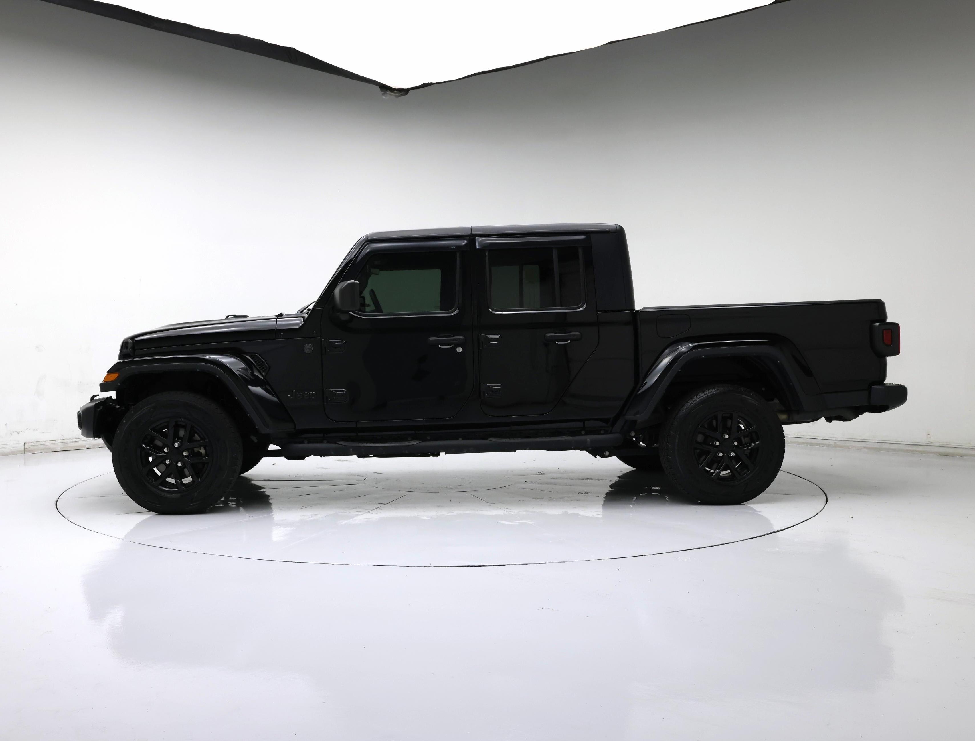 Thumbnail: 2022 Jeep Gladiator - 3