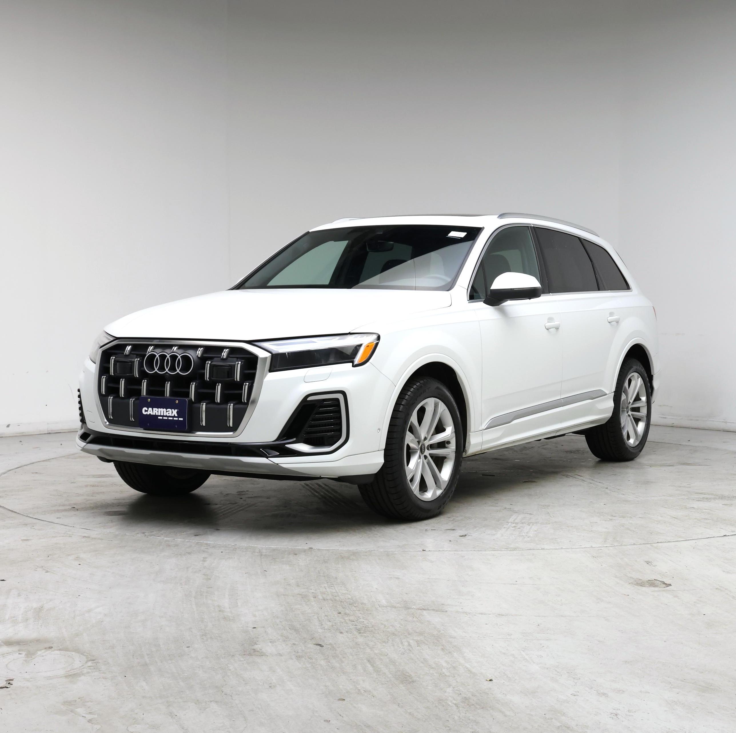 Thumbnail: 2025 Audi Q7 - 4