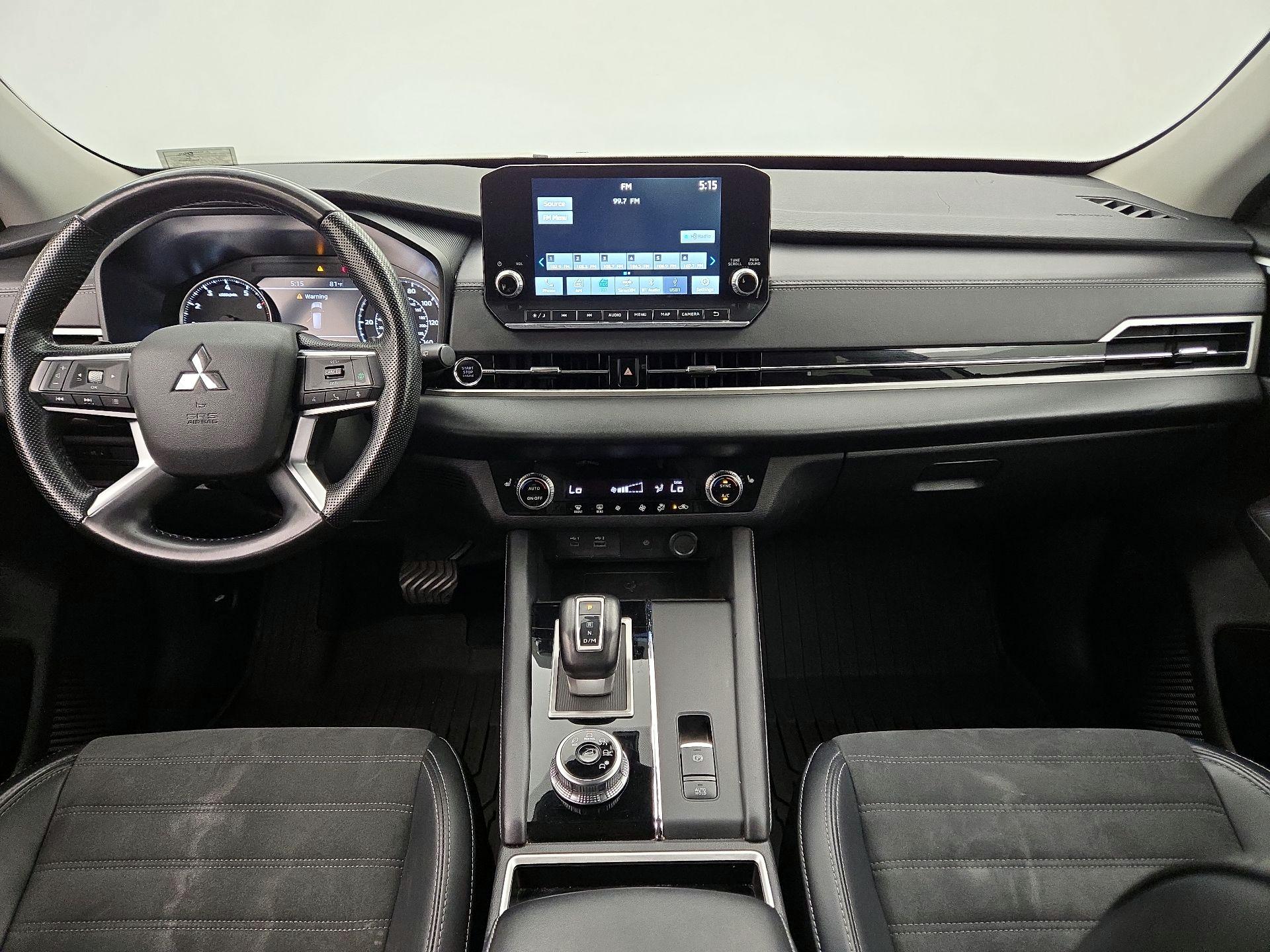 Thumbnail: 2024 Mitsubishi Outlander - 9