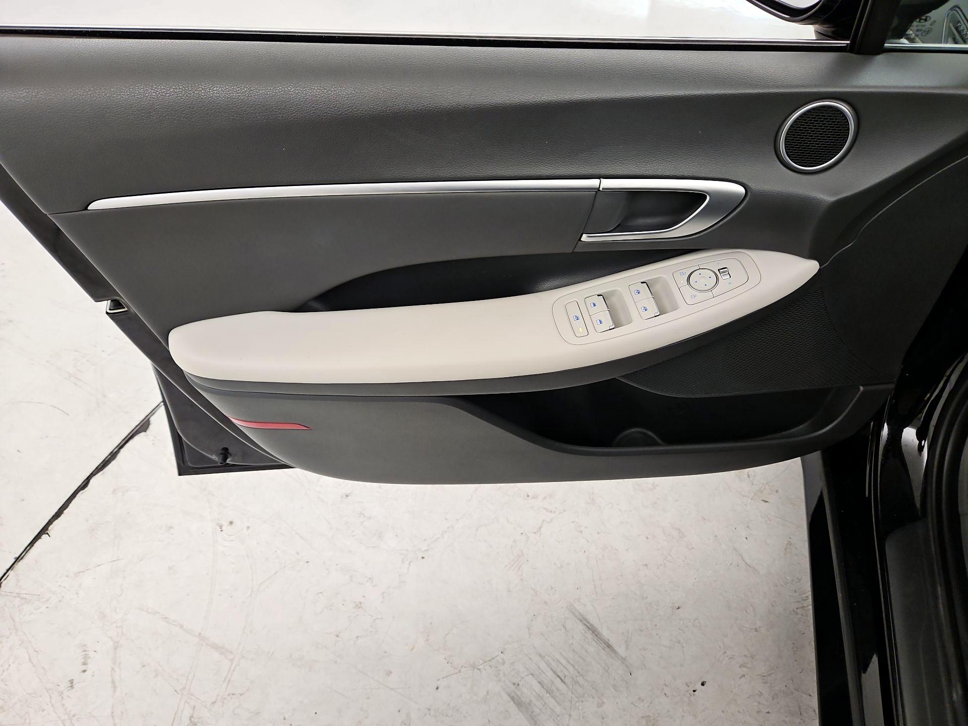 Thumbnail: 2024 Hyundai Sonata - 12
