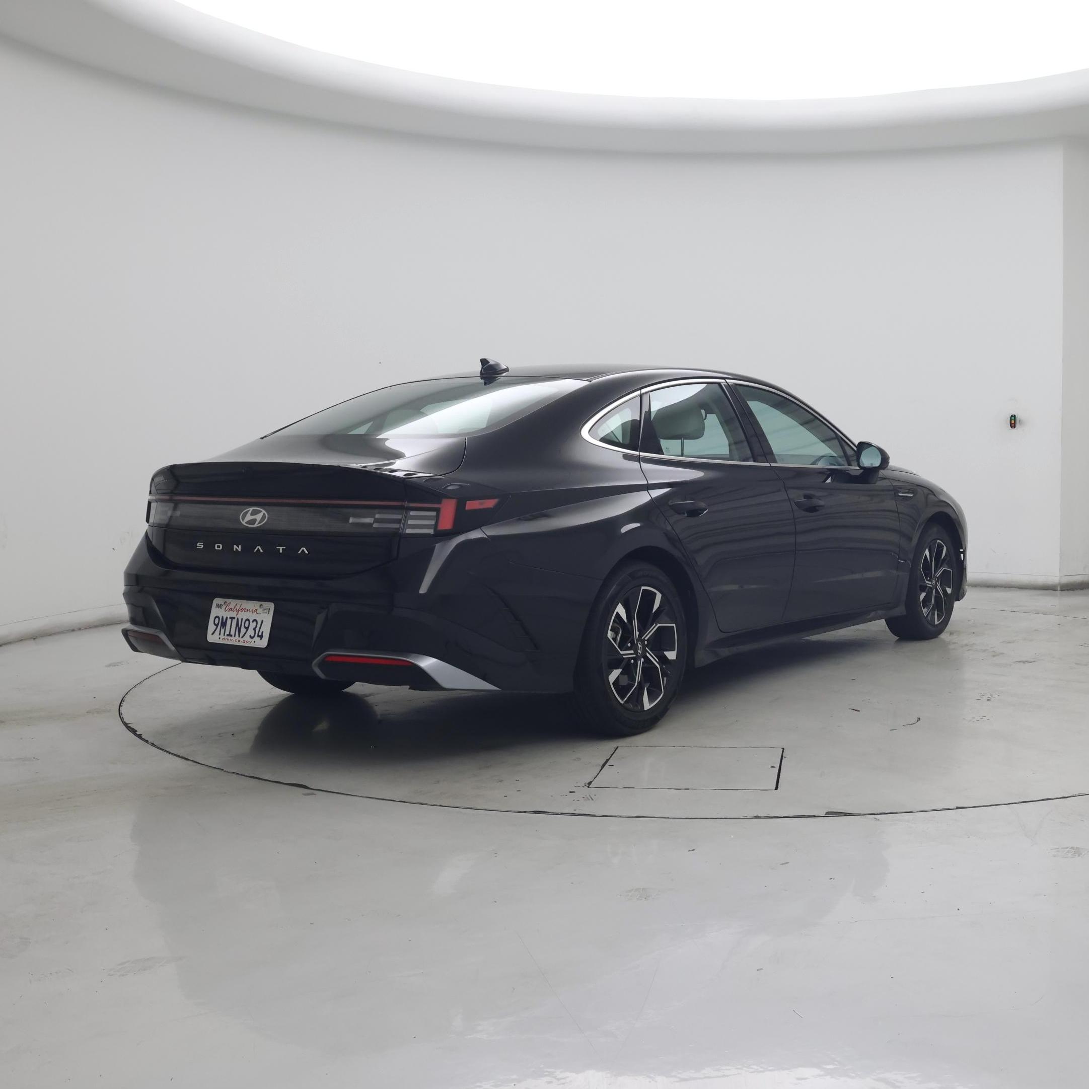 Thumbnail: 2024 Hyundai Sonata - 8