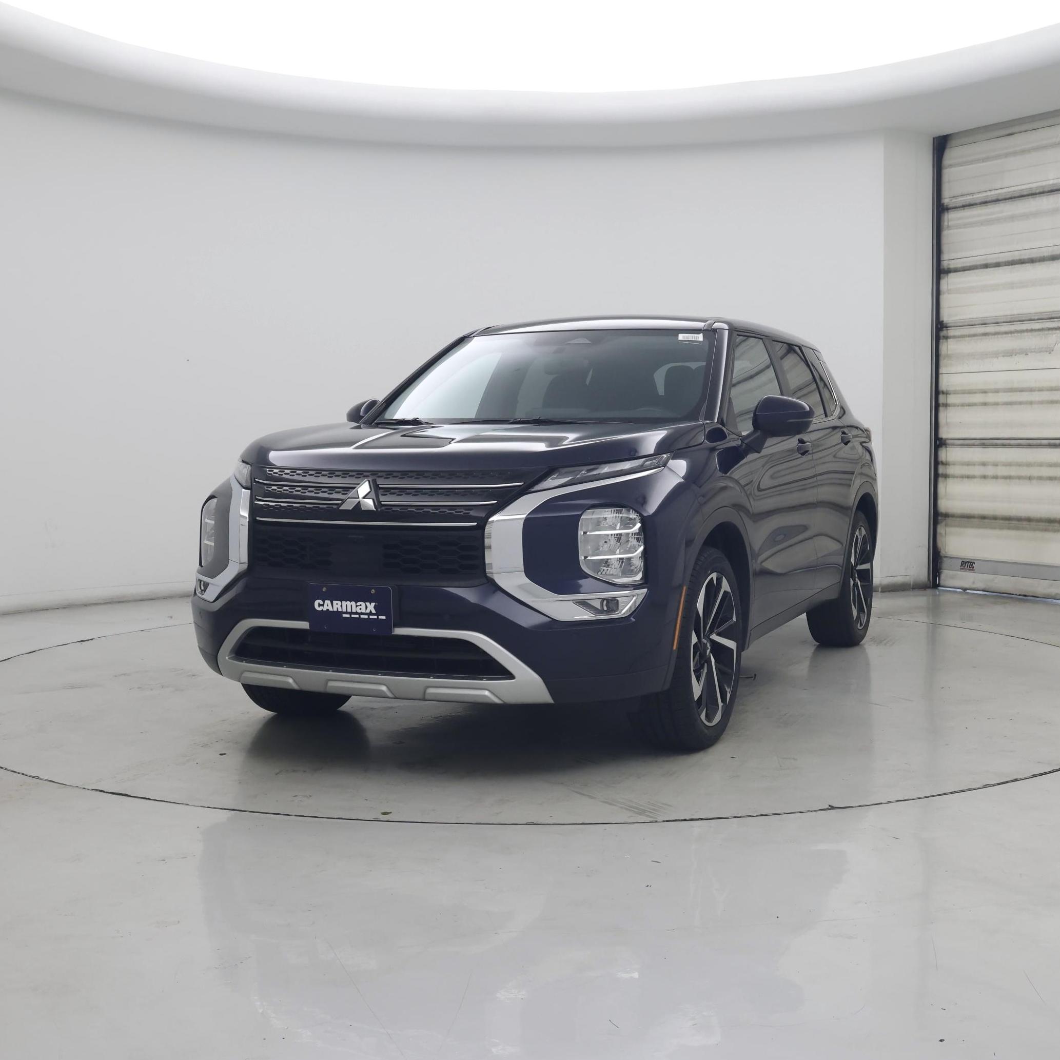 Thumbnail: 2024 Mitsubishi Outlander - 4