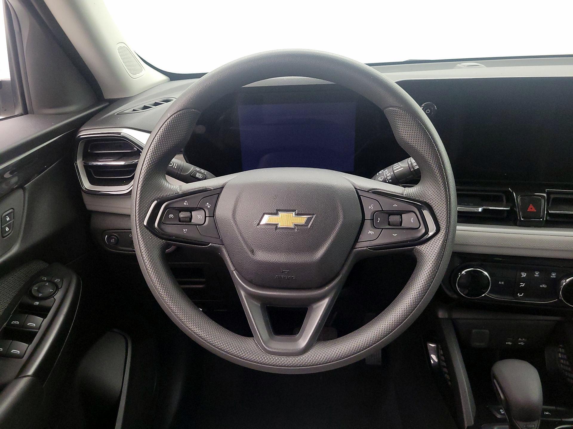 Thumbnail: 2025 Chevrolet TrailBlazer - 10