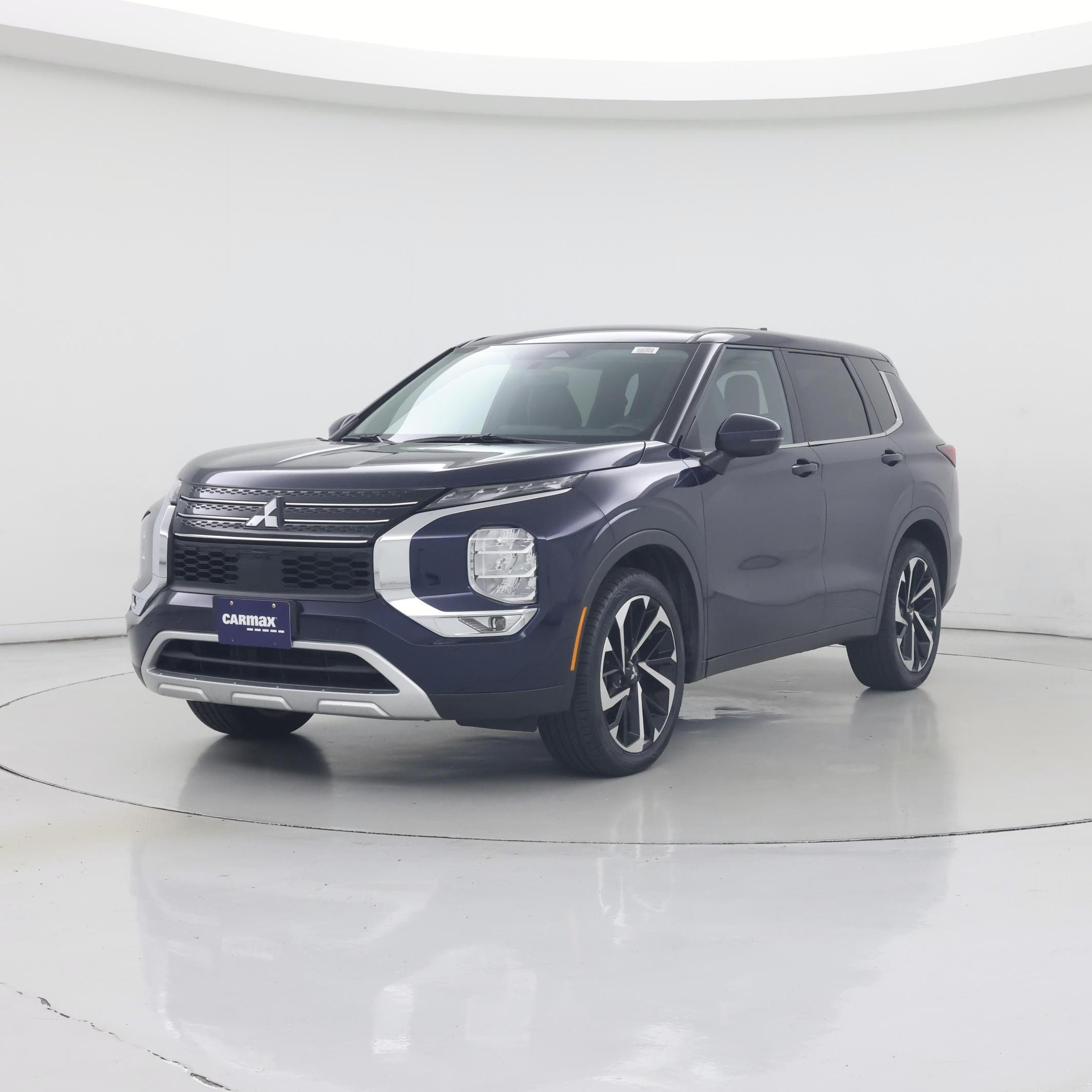 Thumbnail: 2024 Mitsubishi Outlander - 4