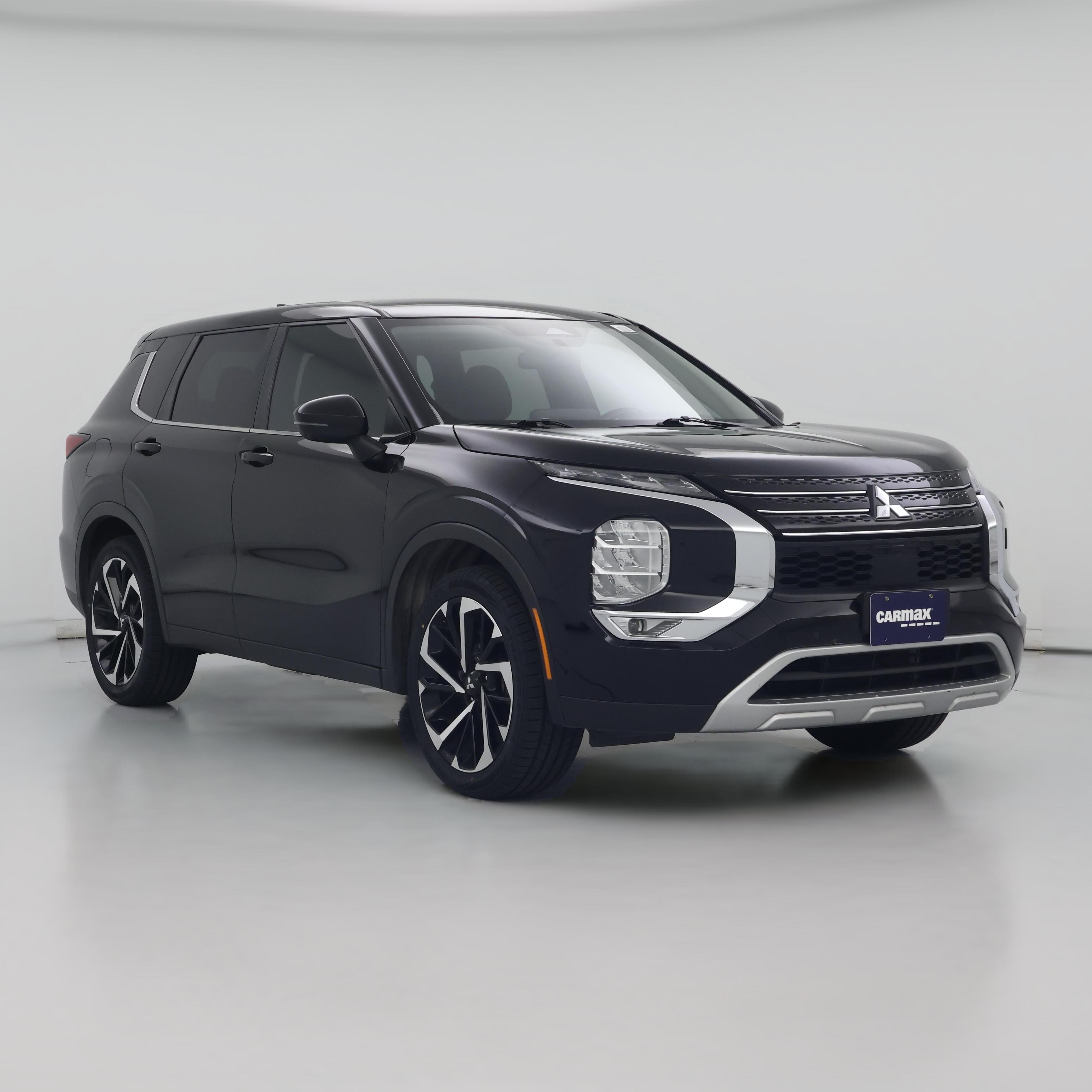 Thumbnail: 2024 Mitsubishi Outlander - 1