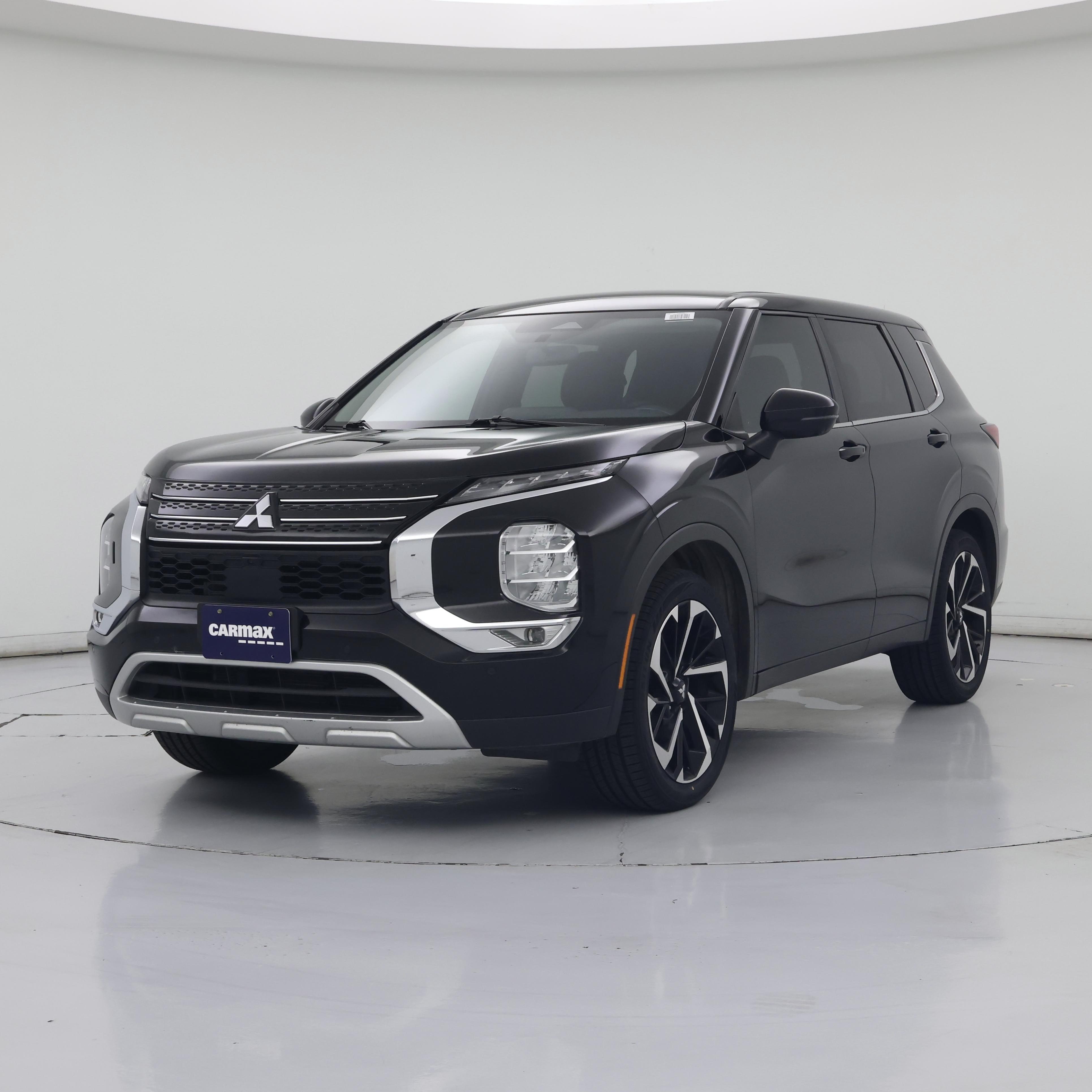 Thumbnail: 2024 Mitsubishi Outlander - 4