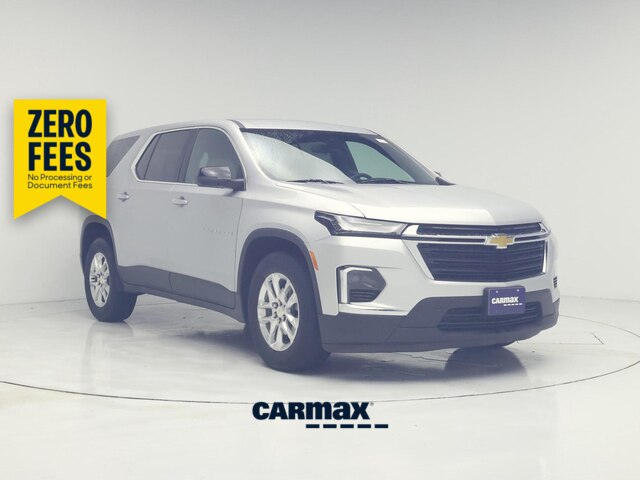 Silver 2022 Chevrolet Traverse SUV / Crossover Four-Wheel Drive Automatic