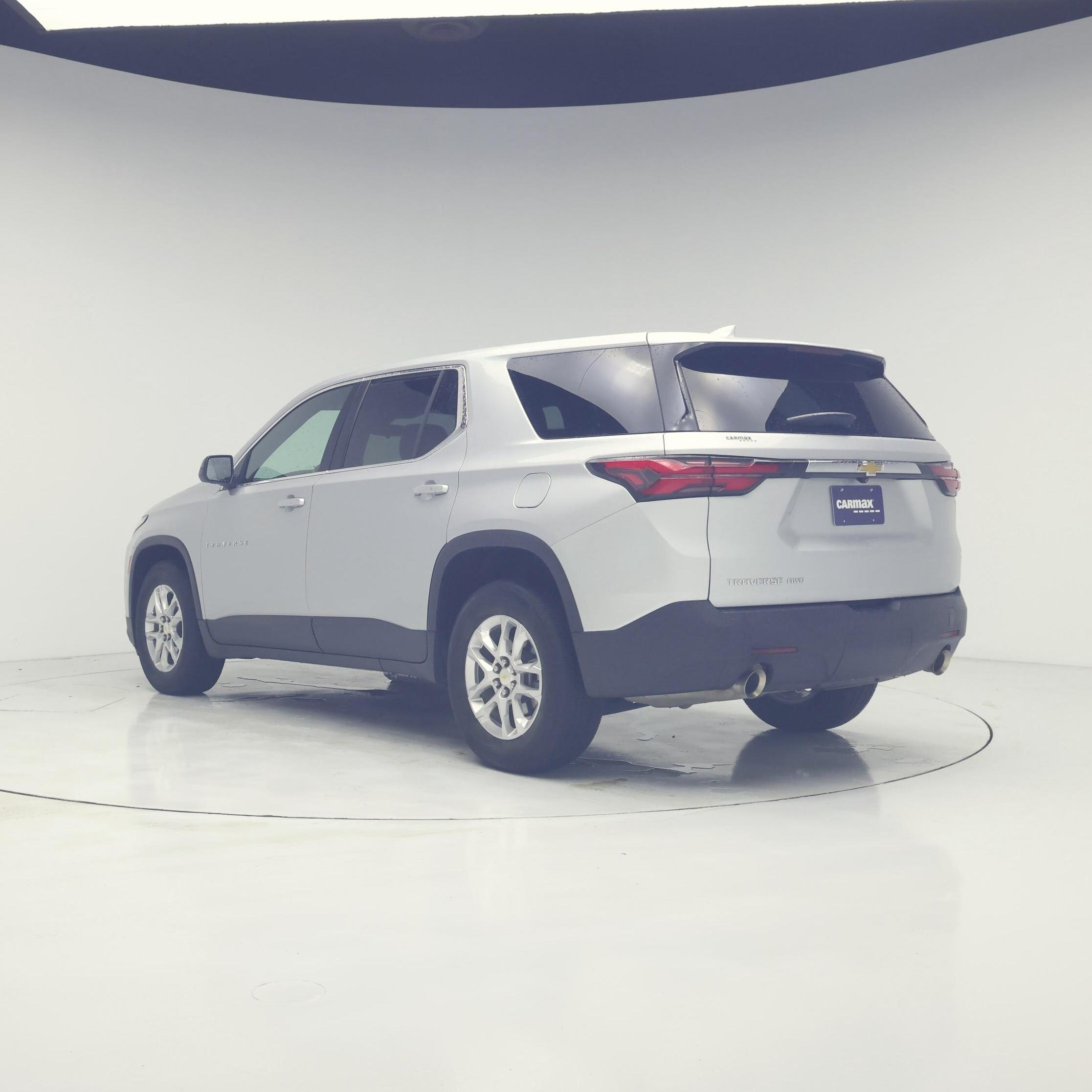 Thumbnail: 2022 Chevrolet Traverse - 2