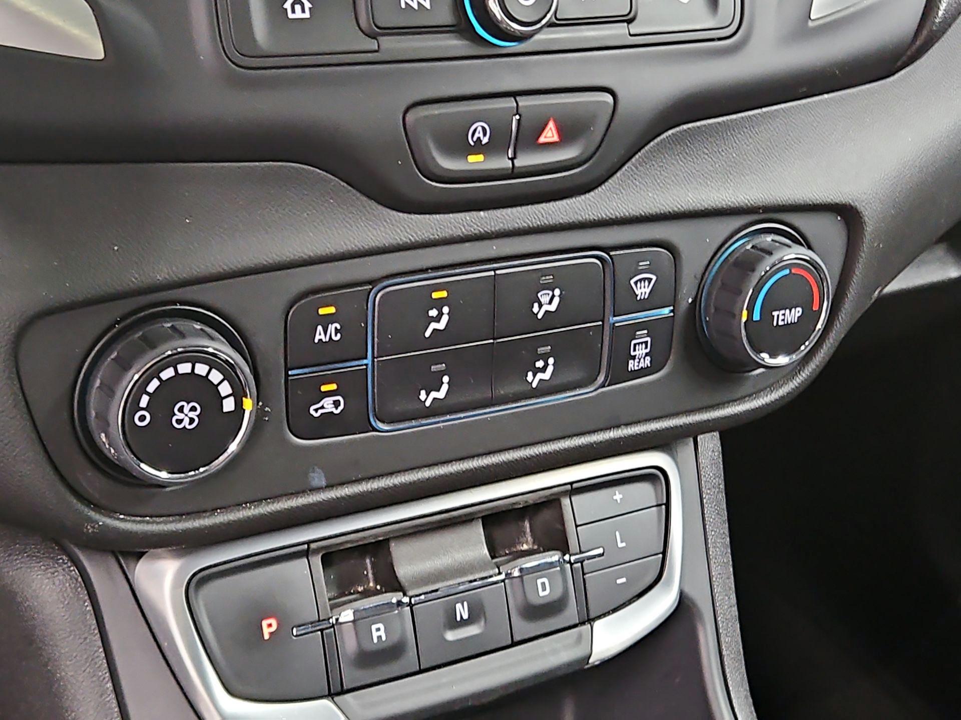 Thumbnail: 2024 GMC Terrain - 16