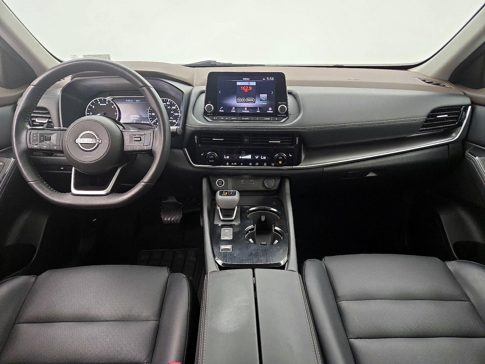 2022 Nissan Rogue SV - Photo 10