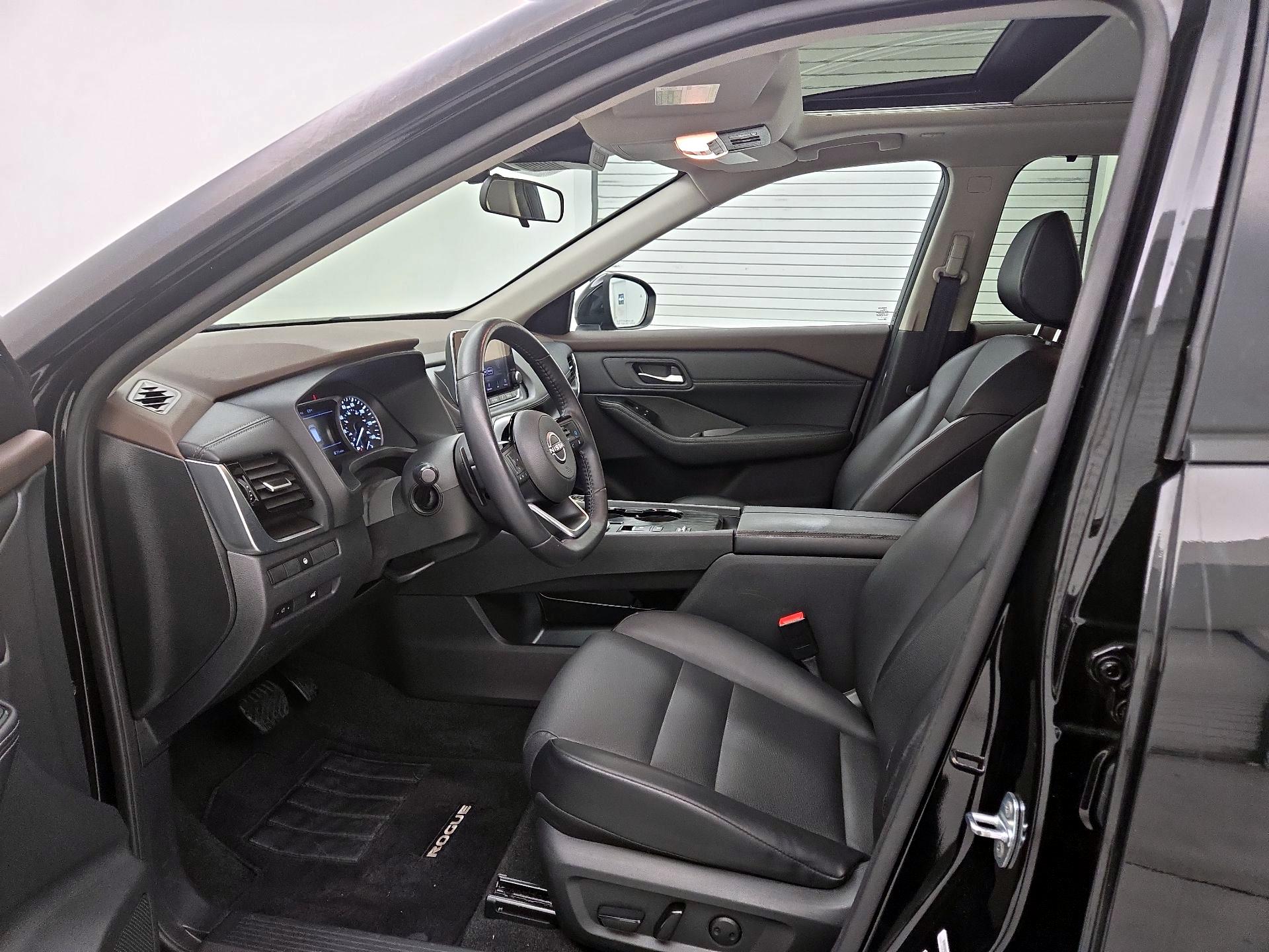 Thumbnail: 2022 Nissan Rogue - 11