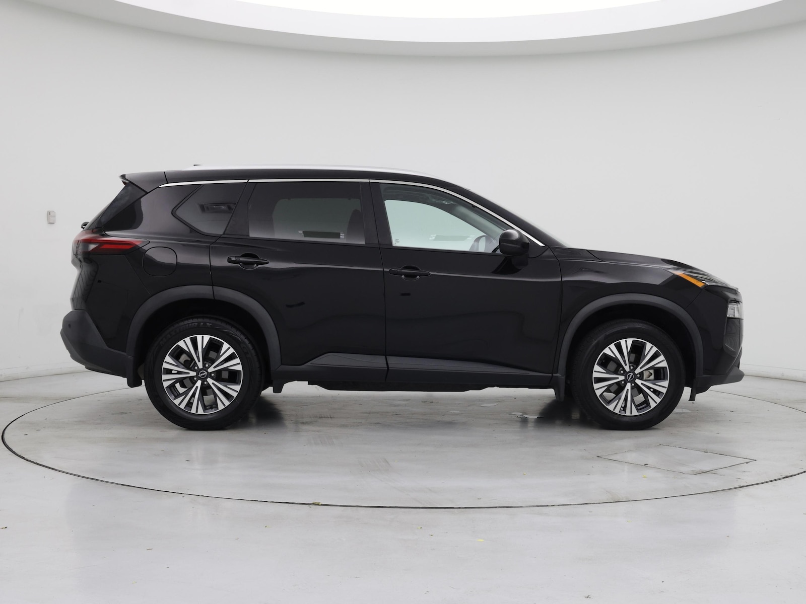 2022 Nissan Rogue SV - Photo 8