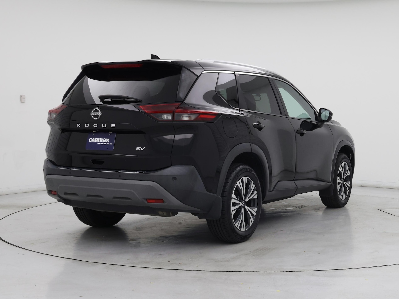 2022 Nissan Rogue SV - Photo 9