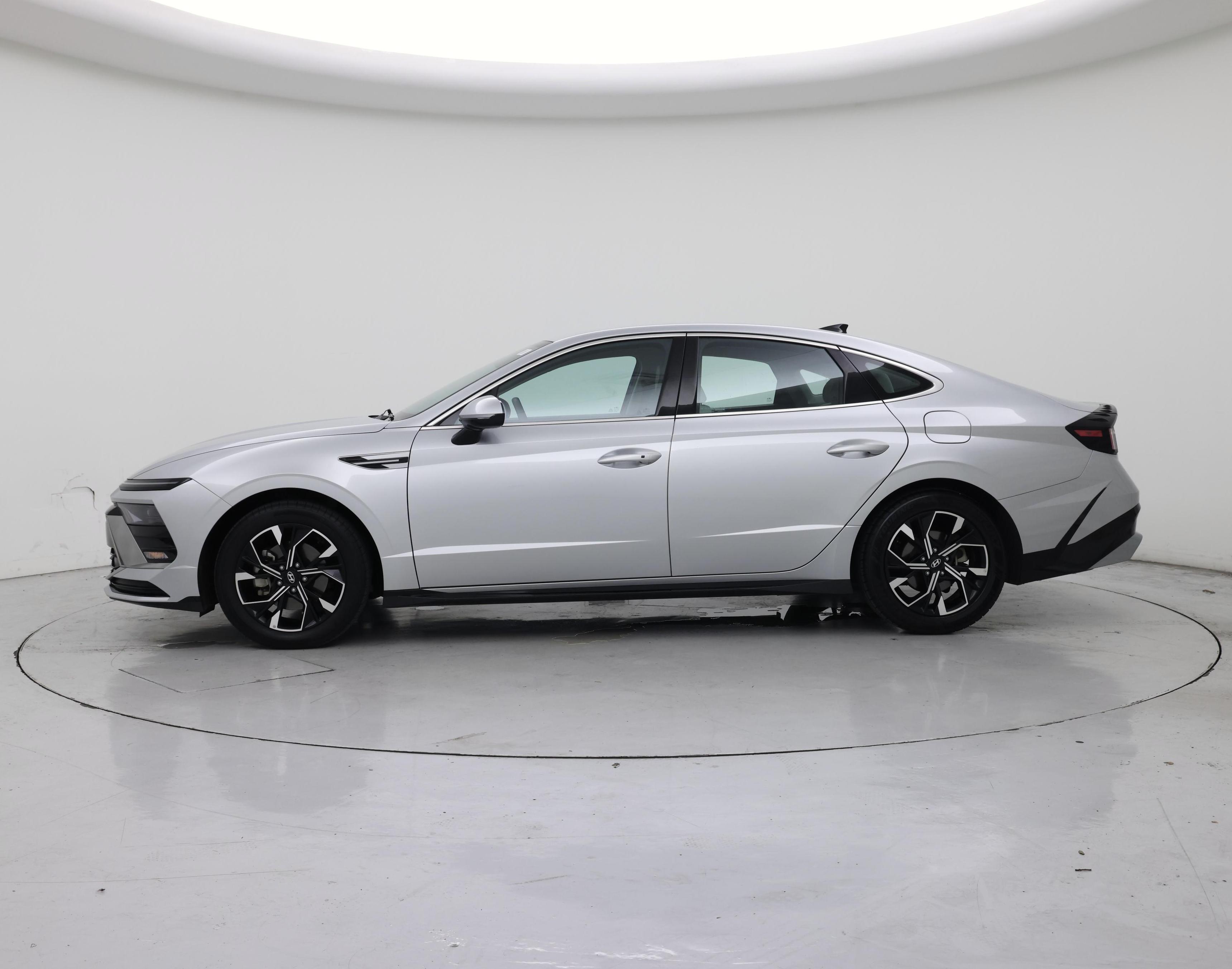 Thumbnail: 2025 Hyundai Sonata - 3