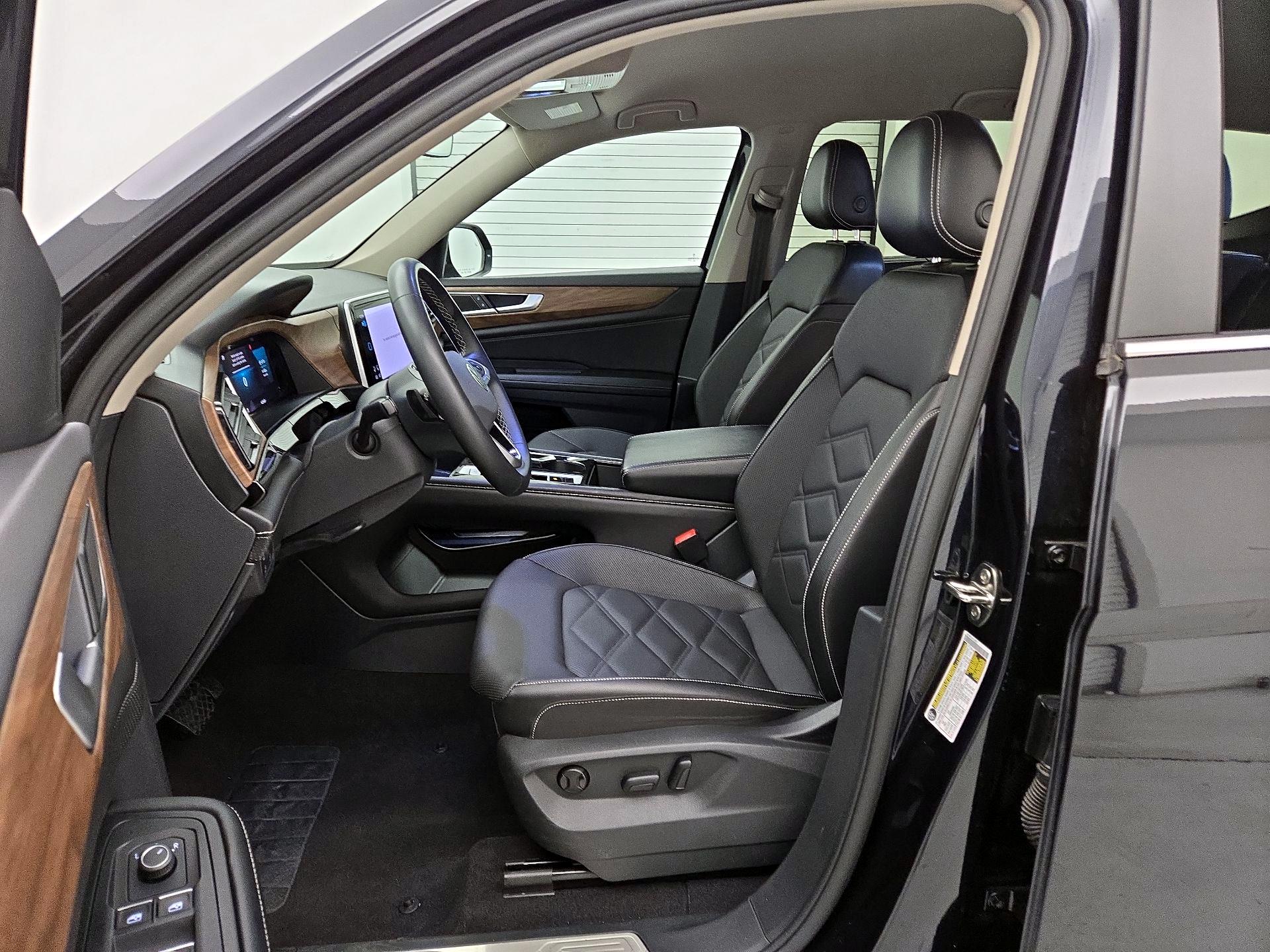 Thumbnail: 2024 Volkswagen Atlas - 11
