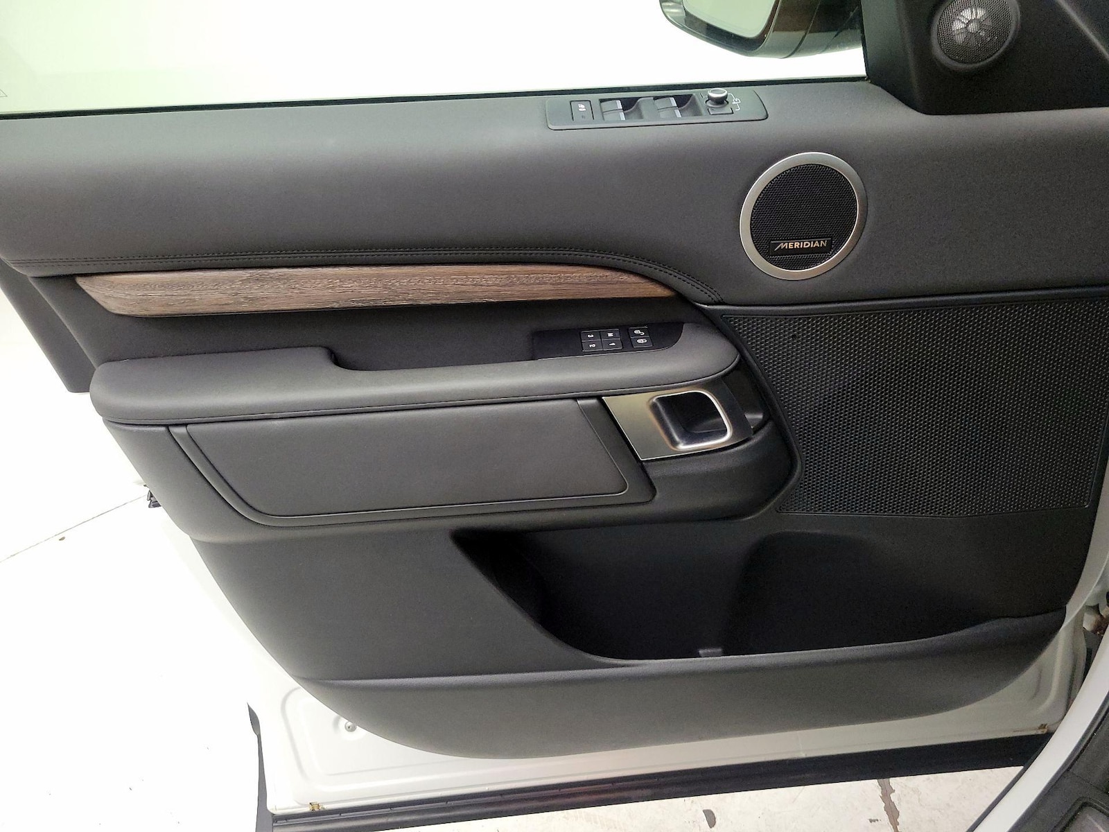 2020 Land Rover Discovery HSE - Photo 13