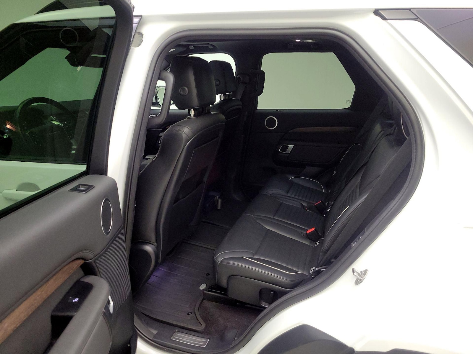 2020 Land Rover Discovery HSE - Photo 22