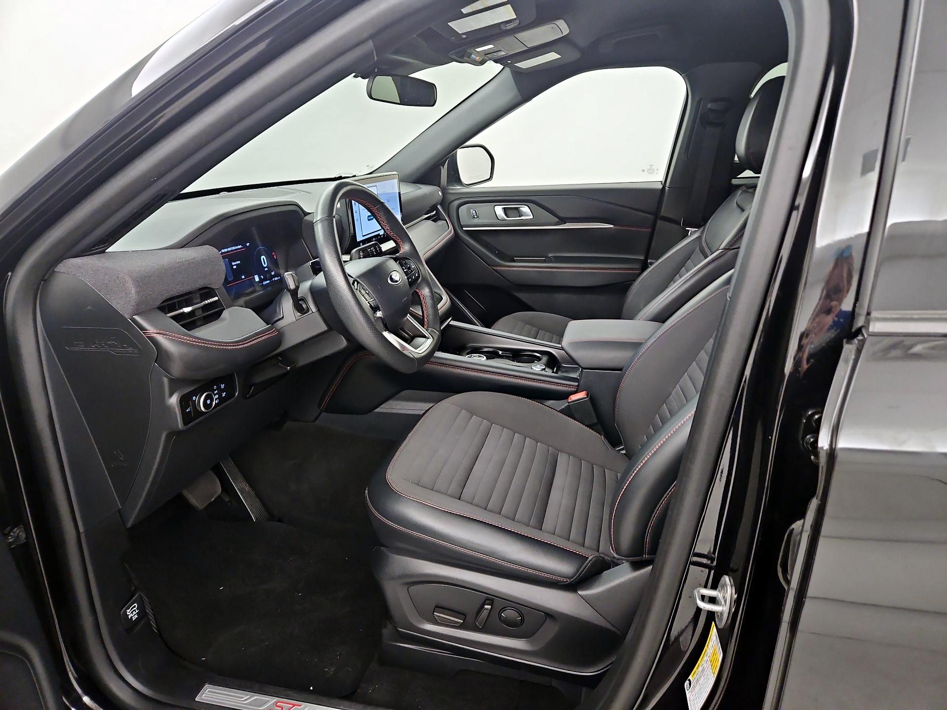 Thumbnail: 2025 Ford Explorer - 11
