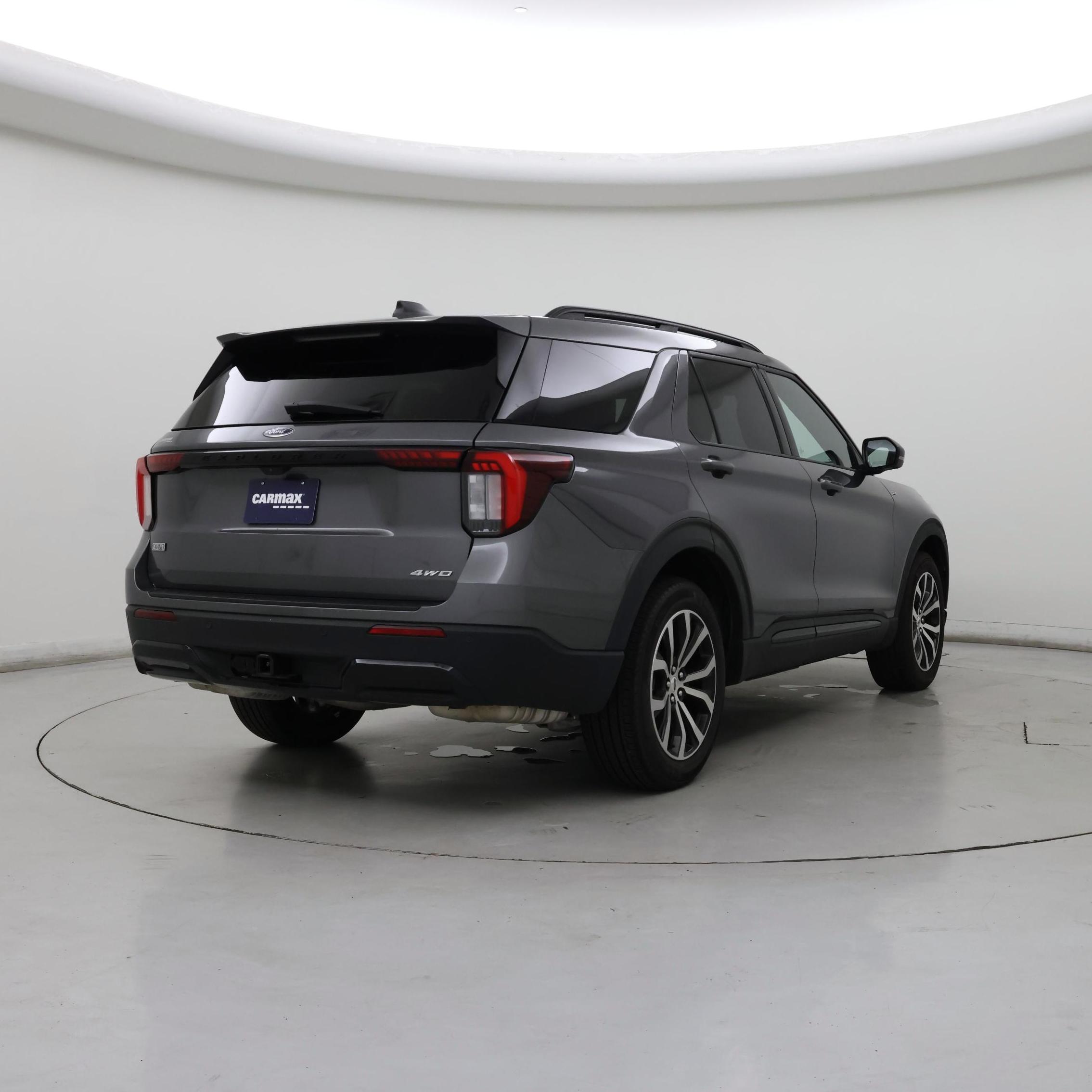 Thumbnail: 2025 Ford Explorer - 8