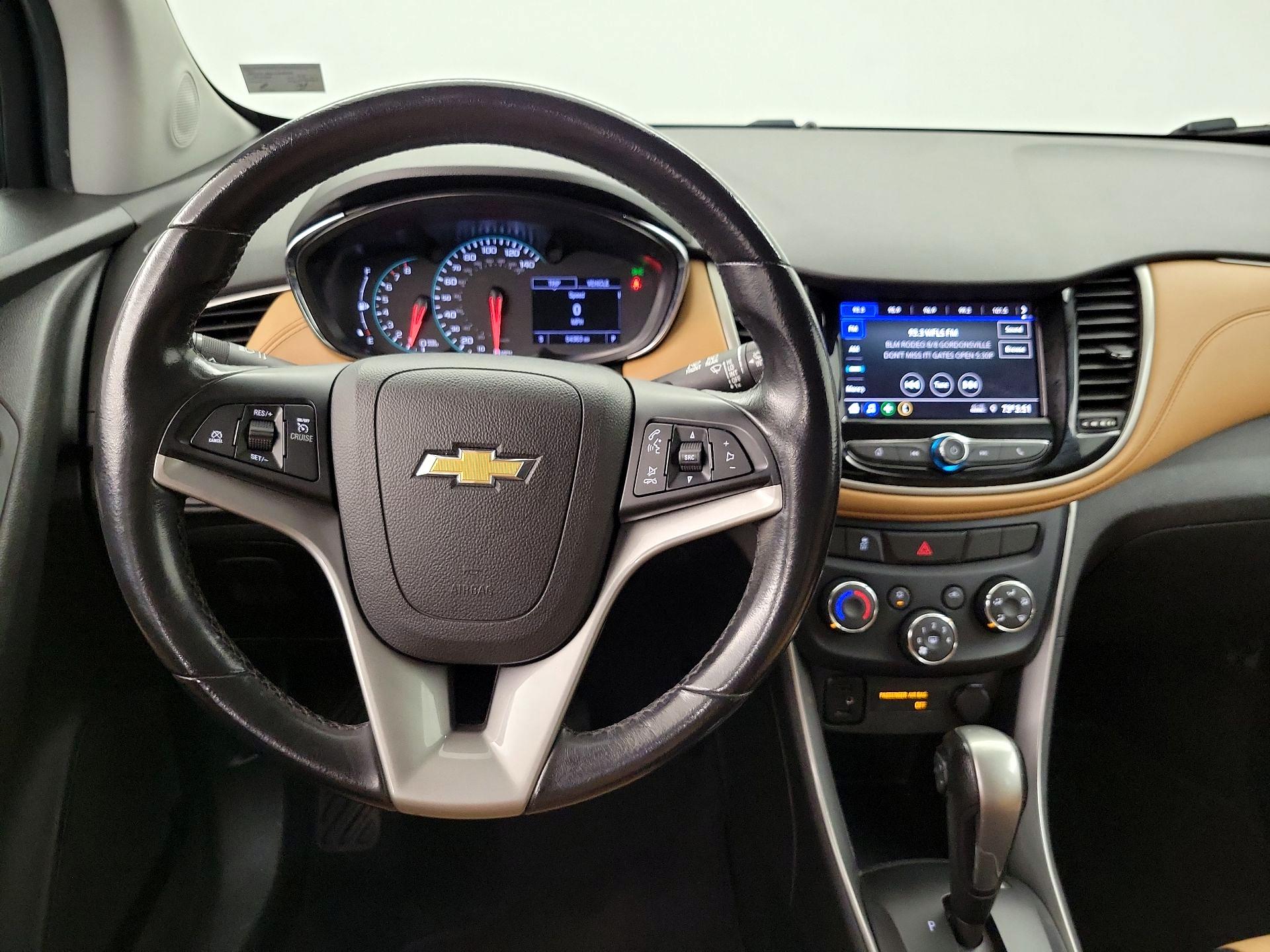 Thumbnail: 2020 Chevrolet Trax - 10