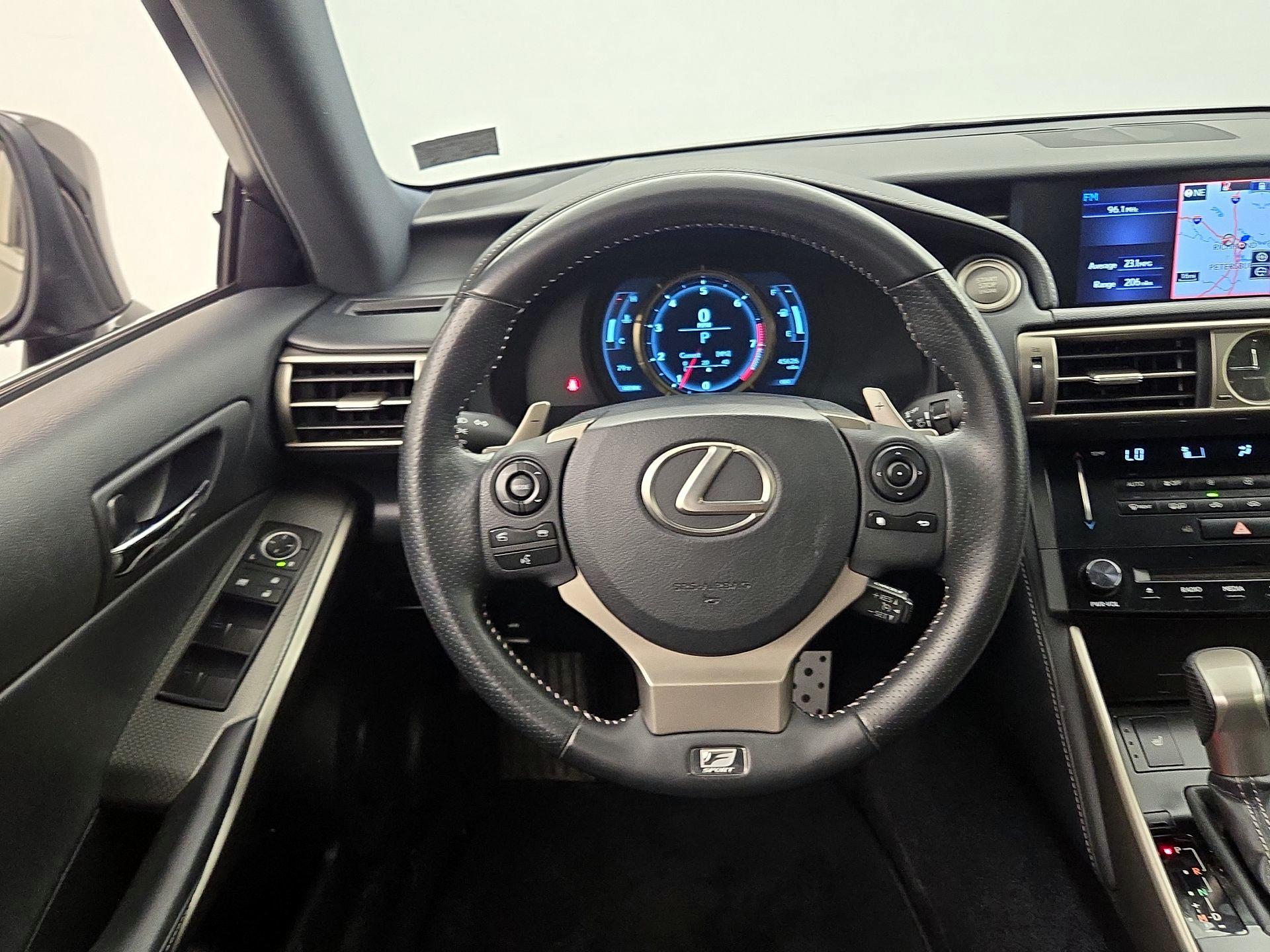Thumbnail: 2014 Lexus IS - 10