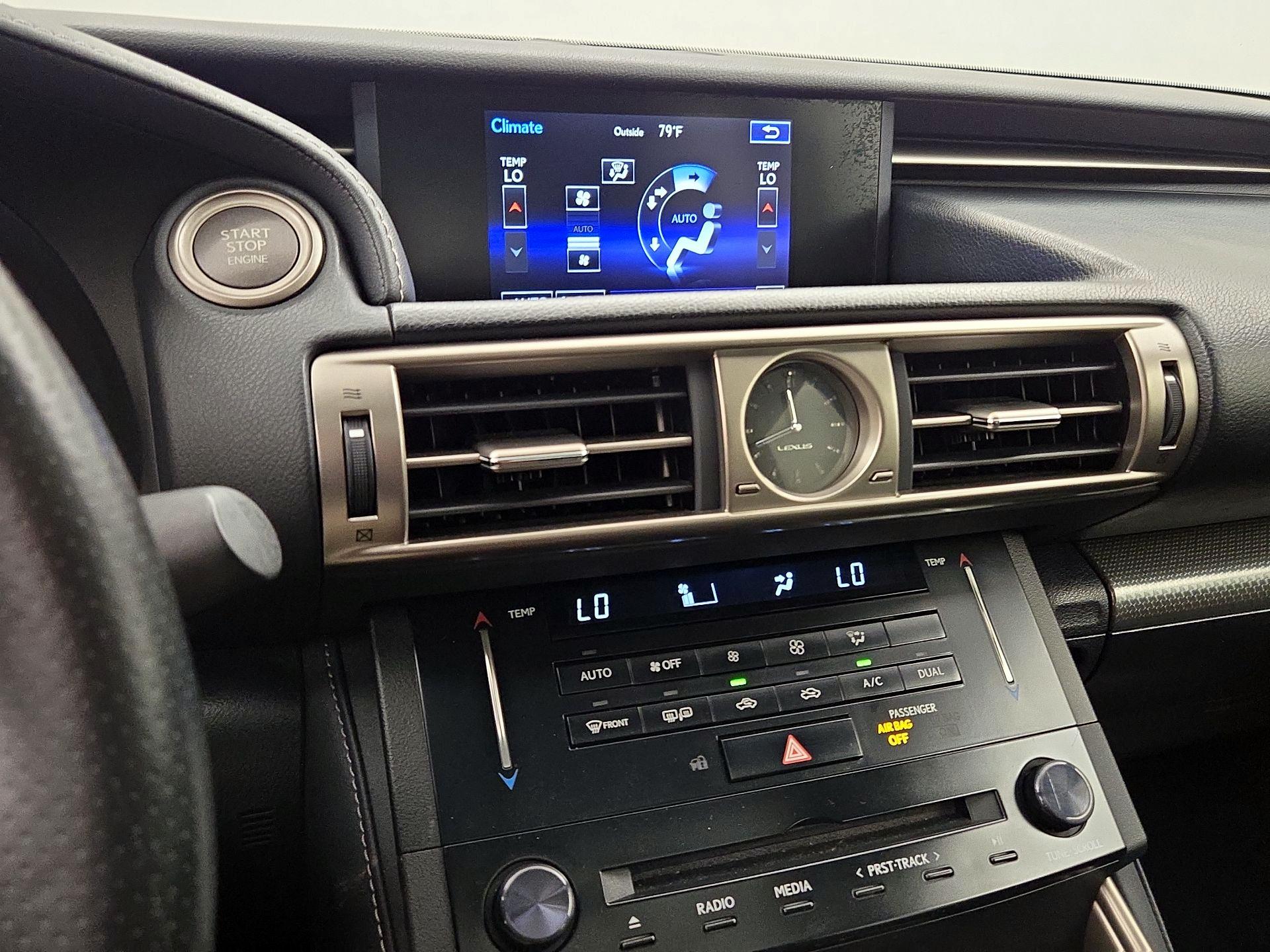 Thumbnail: 2014 Lexus IS - 17
