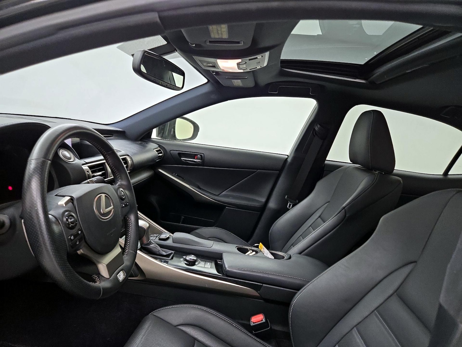 Sunroof(s) & Overhead Airbags