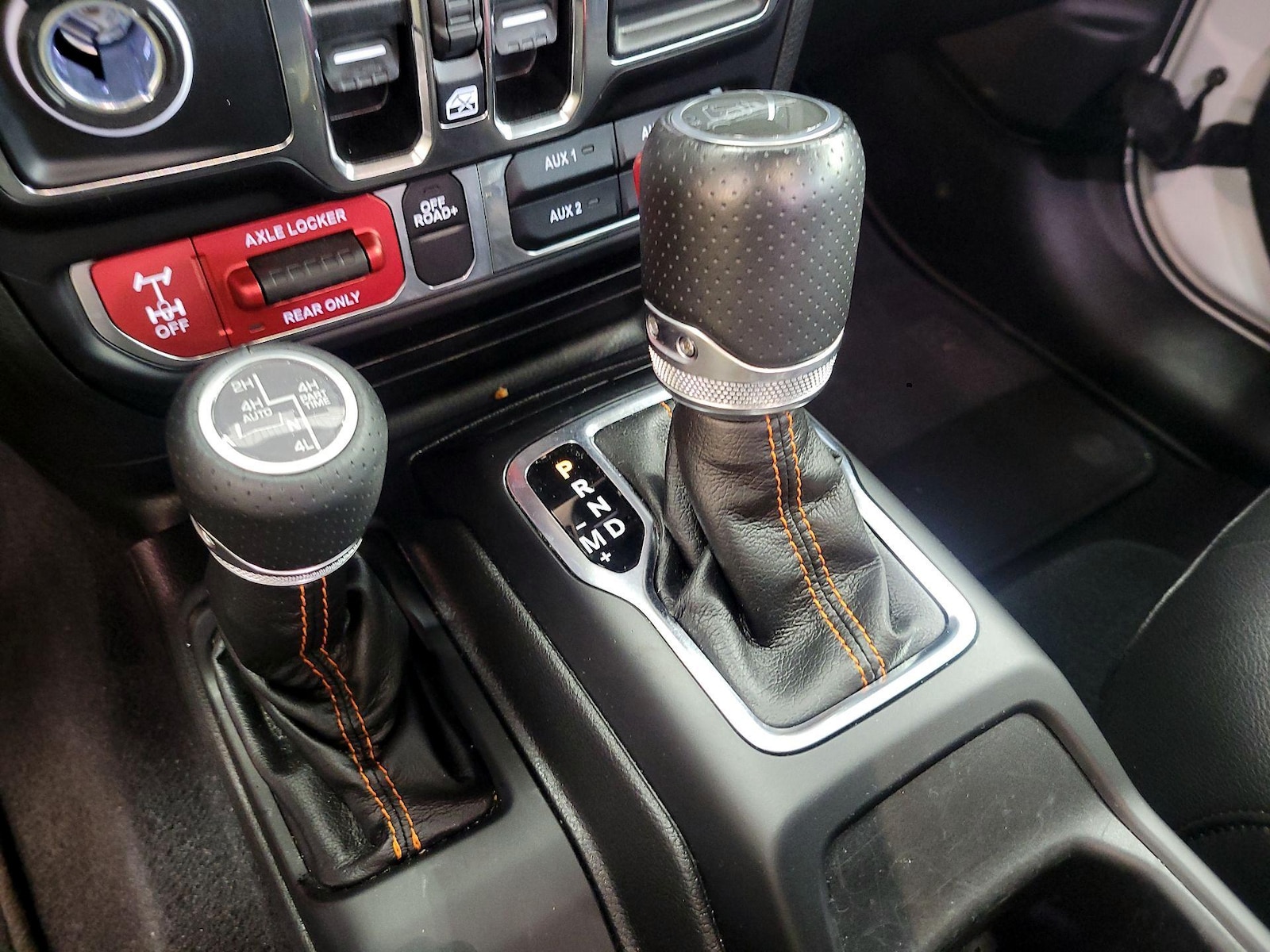 2022 Jeep Gladiator Mojave - Photo 19