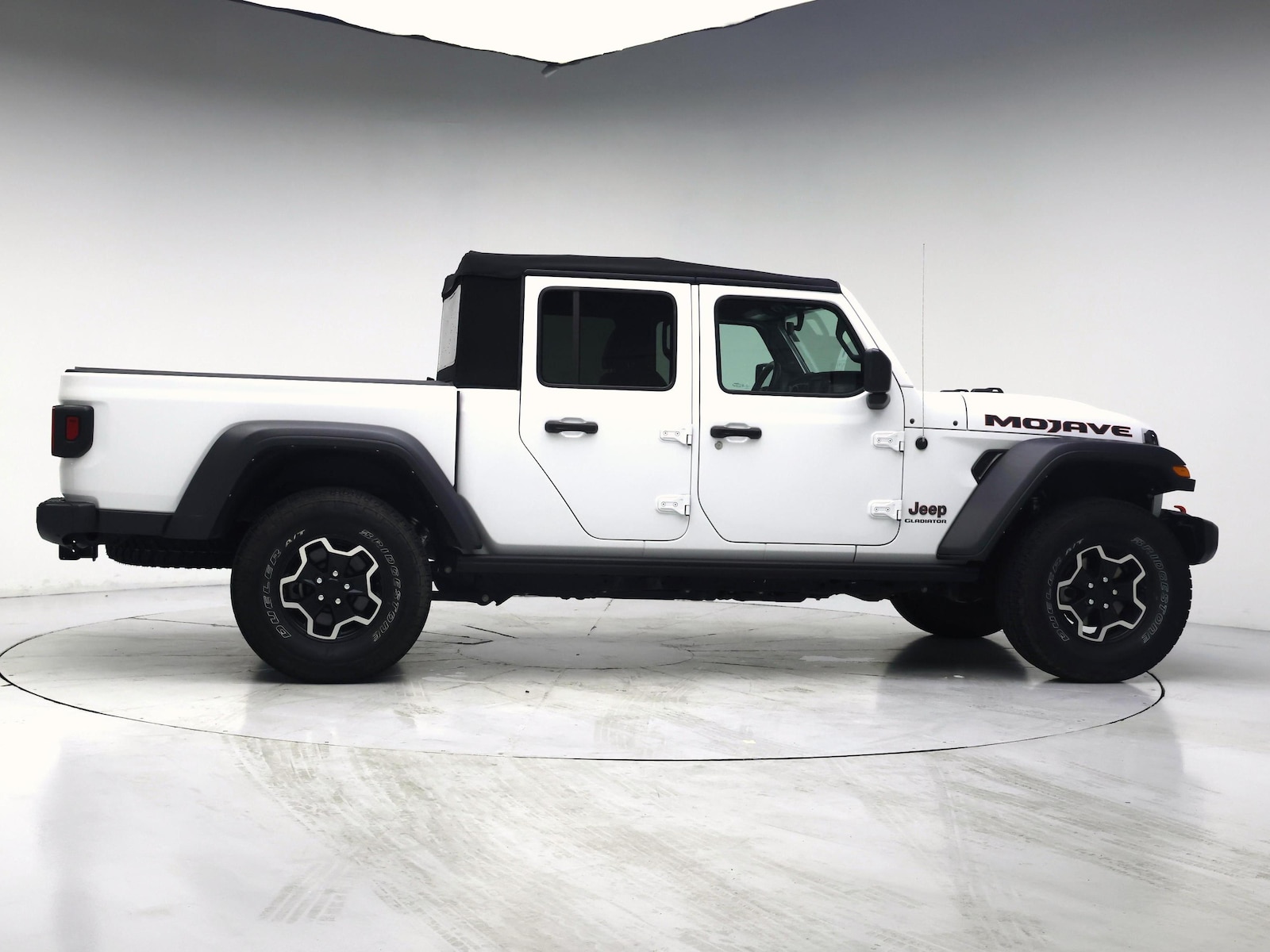 2022 Jeep Gladiator Mojave - Photo 8