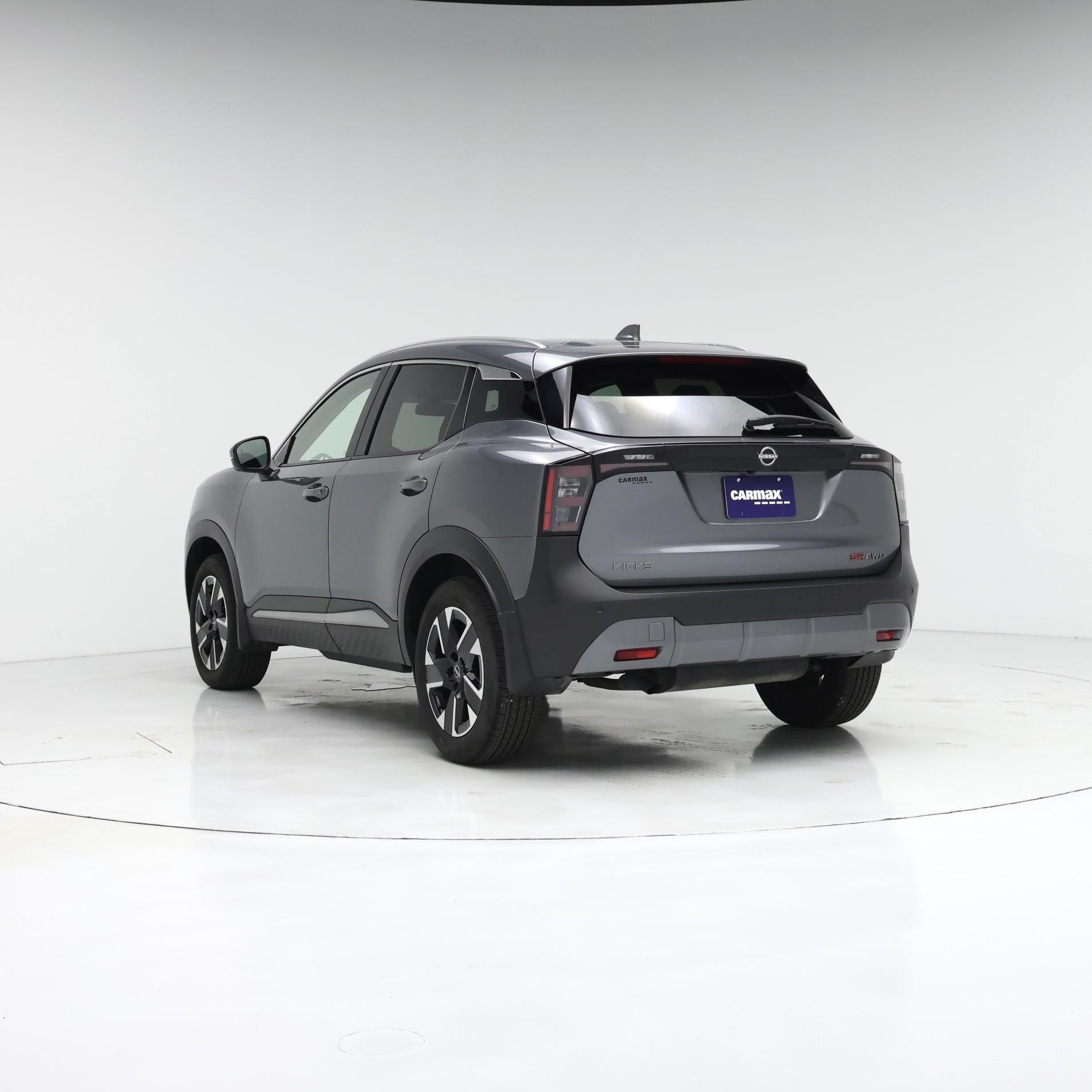 Thumbnail: 2025 Nissan Kicks - 2