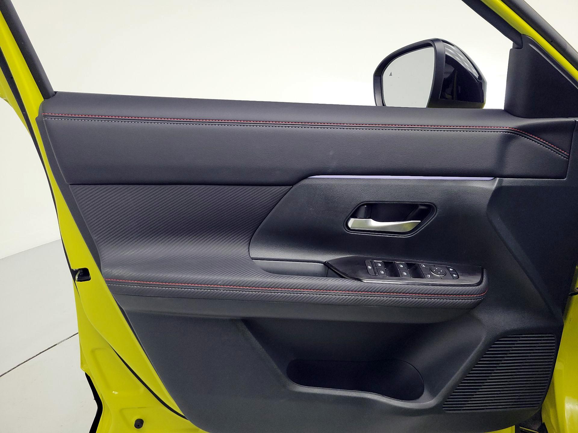 Thumbnail: 2025 Nissan Kicks - 12