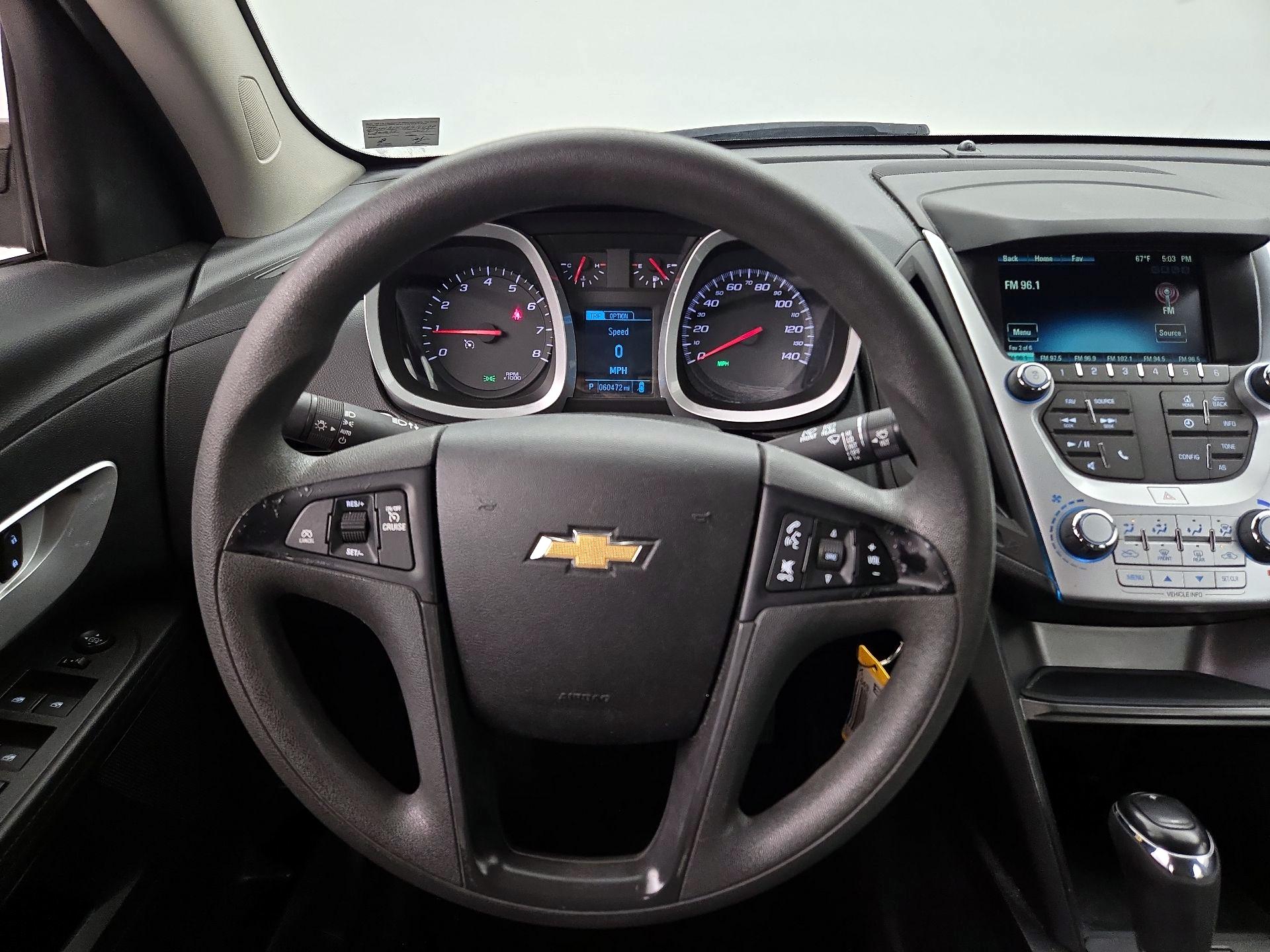 Thumbnail: 2017 Chevrolet Equinox - 10