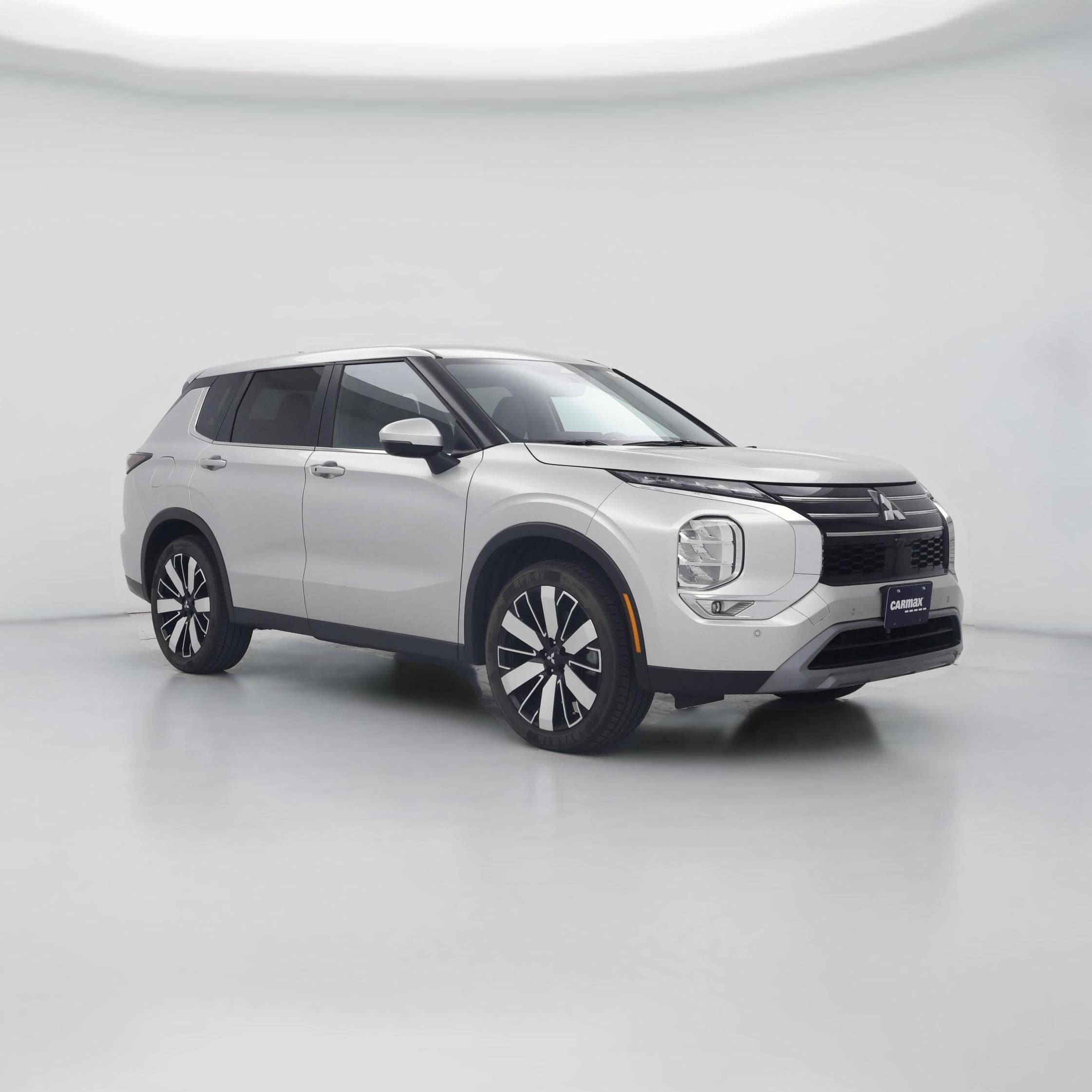 Thumbnail: 2025 Mitsubishi Outlander - 1