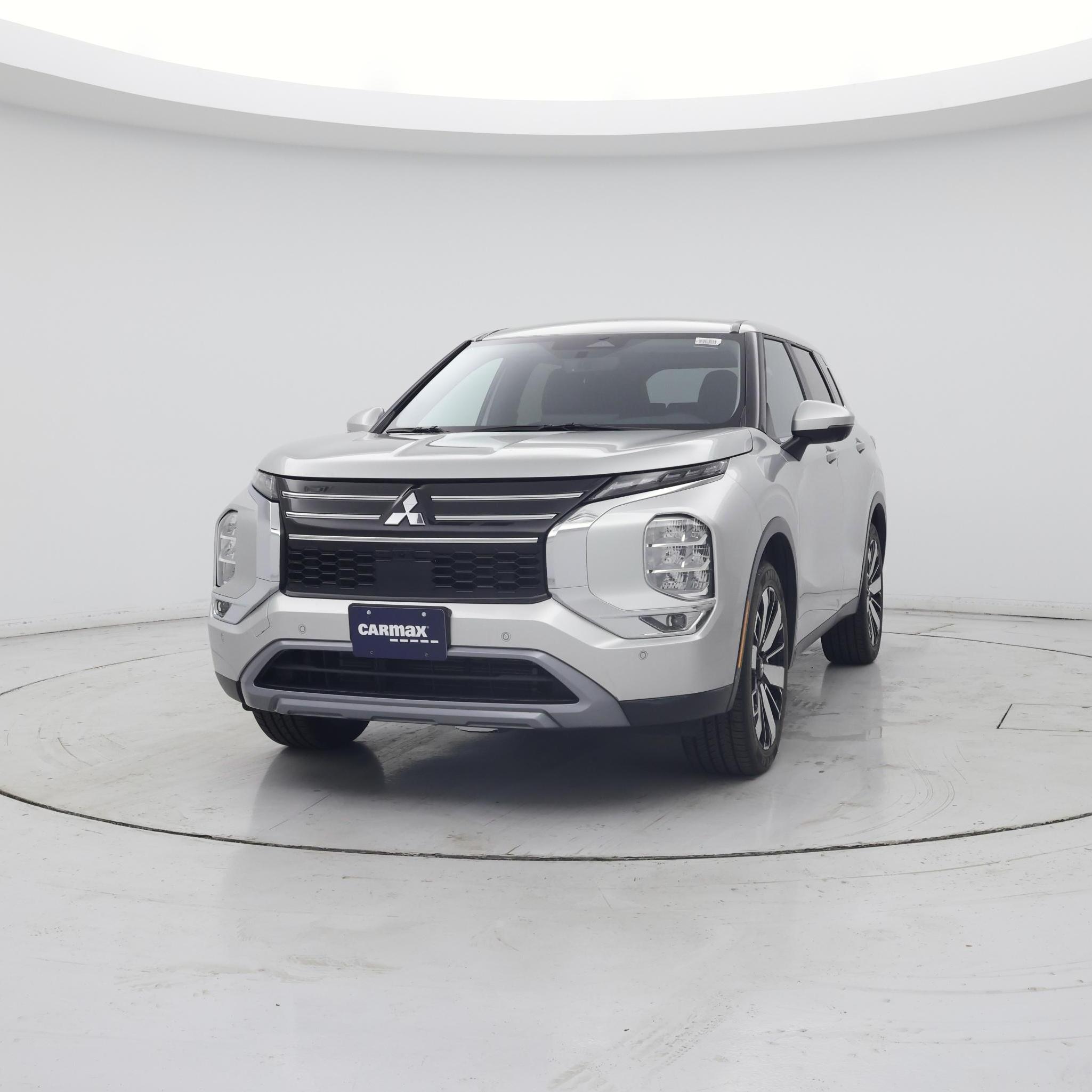 Thumbnail: 2025 Mitsubishi Outlander - 4