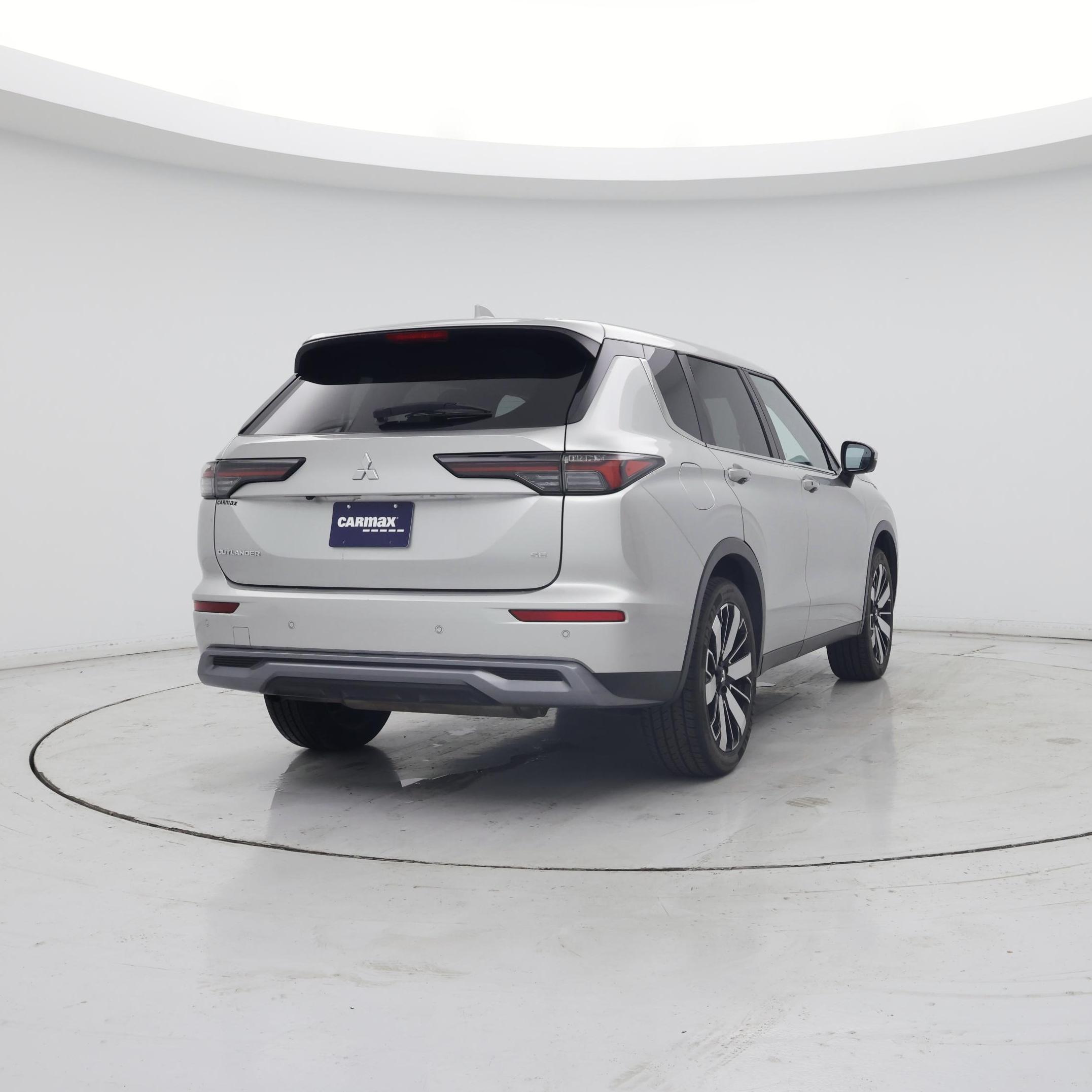 Thumbnail: 2025 Mitsubishi Outlander - 8