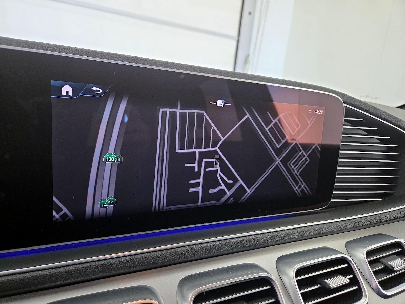 2024 Mercedes-Benz GLE GLE450E - Photo 15
