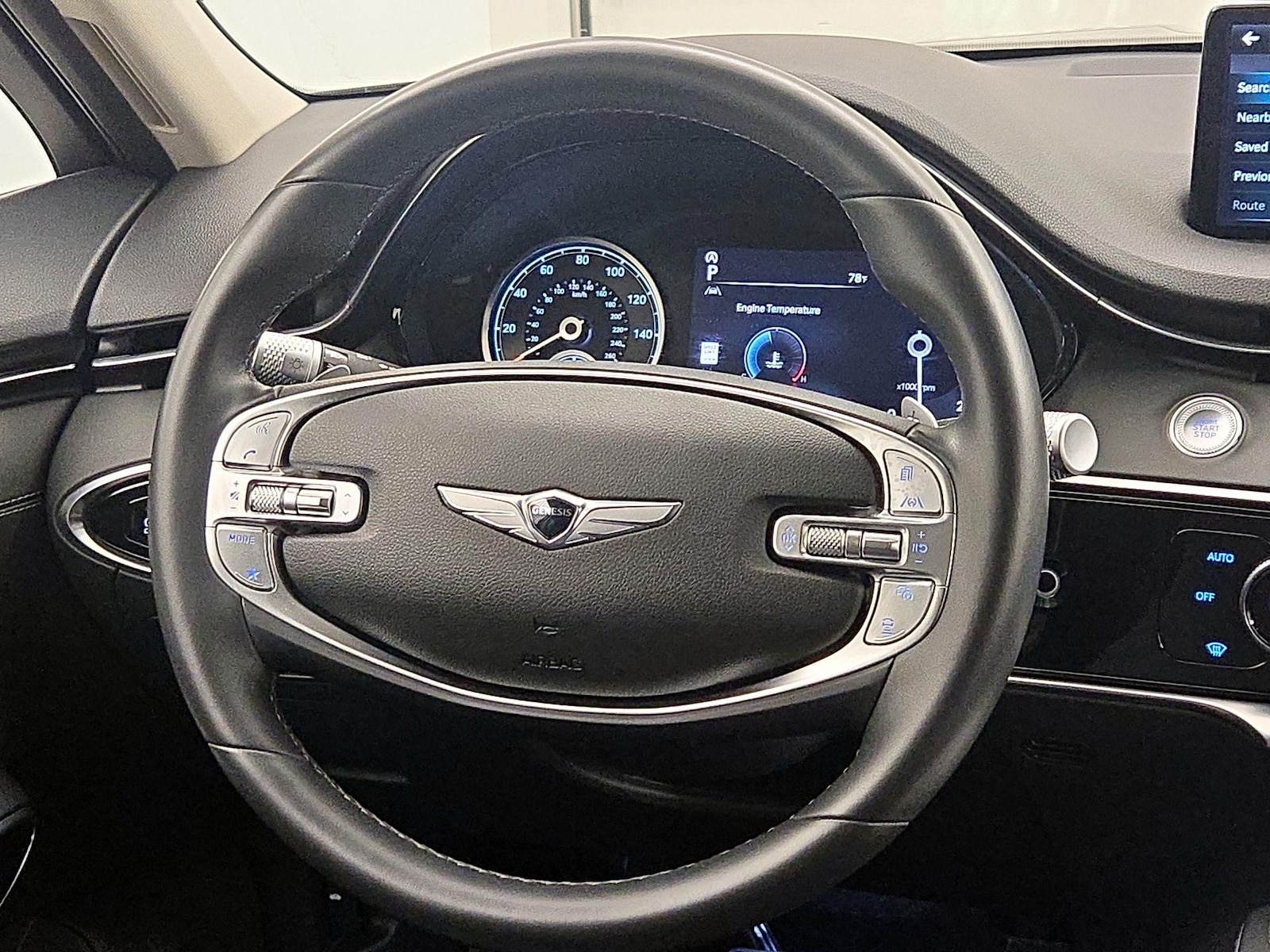 2025 GENESIS GV70 Standard - Photo 11