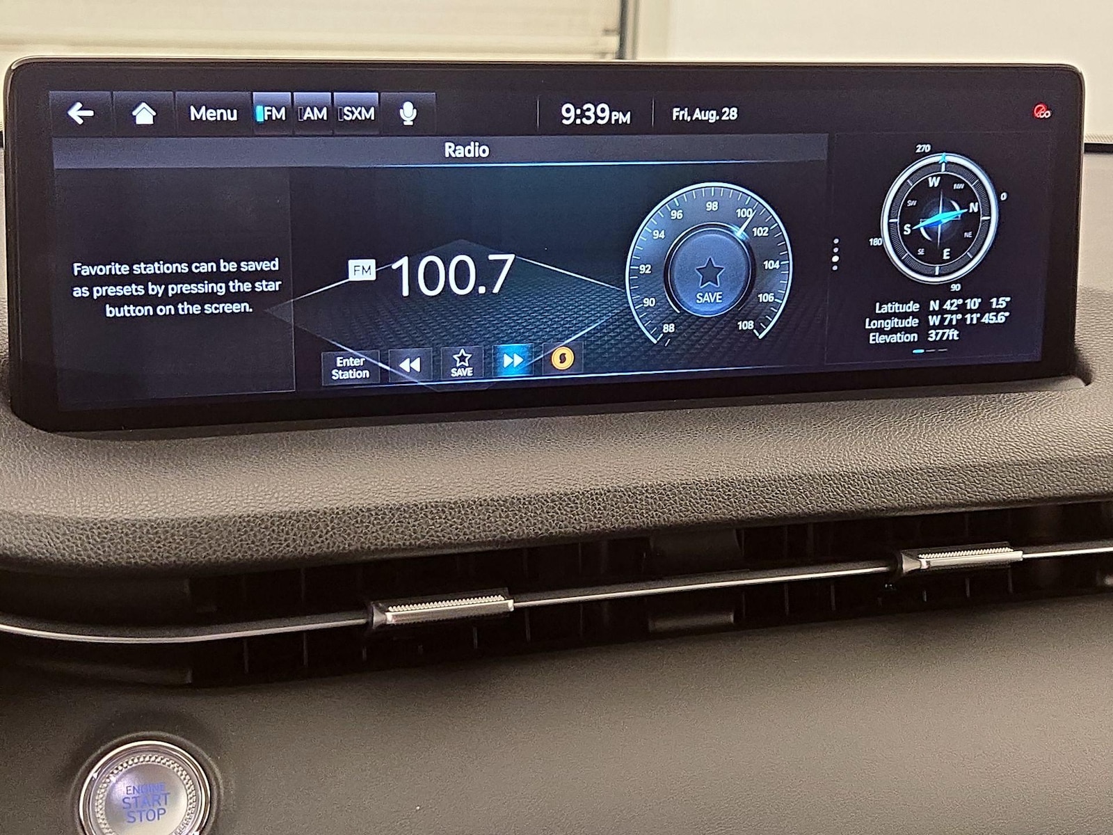 2025 GENESIS GV70 Standard - Photo 17