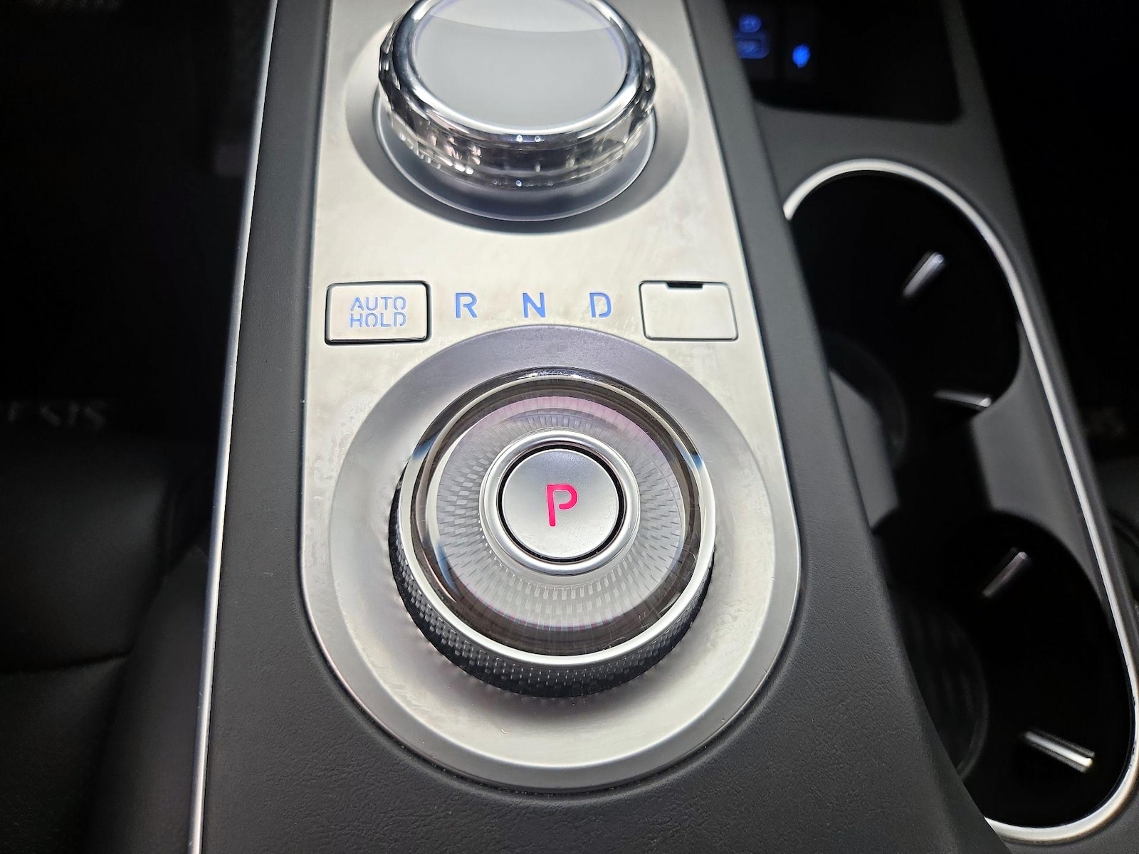 2025 GENESIS GV70 Standard - Photo 19