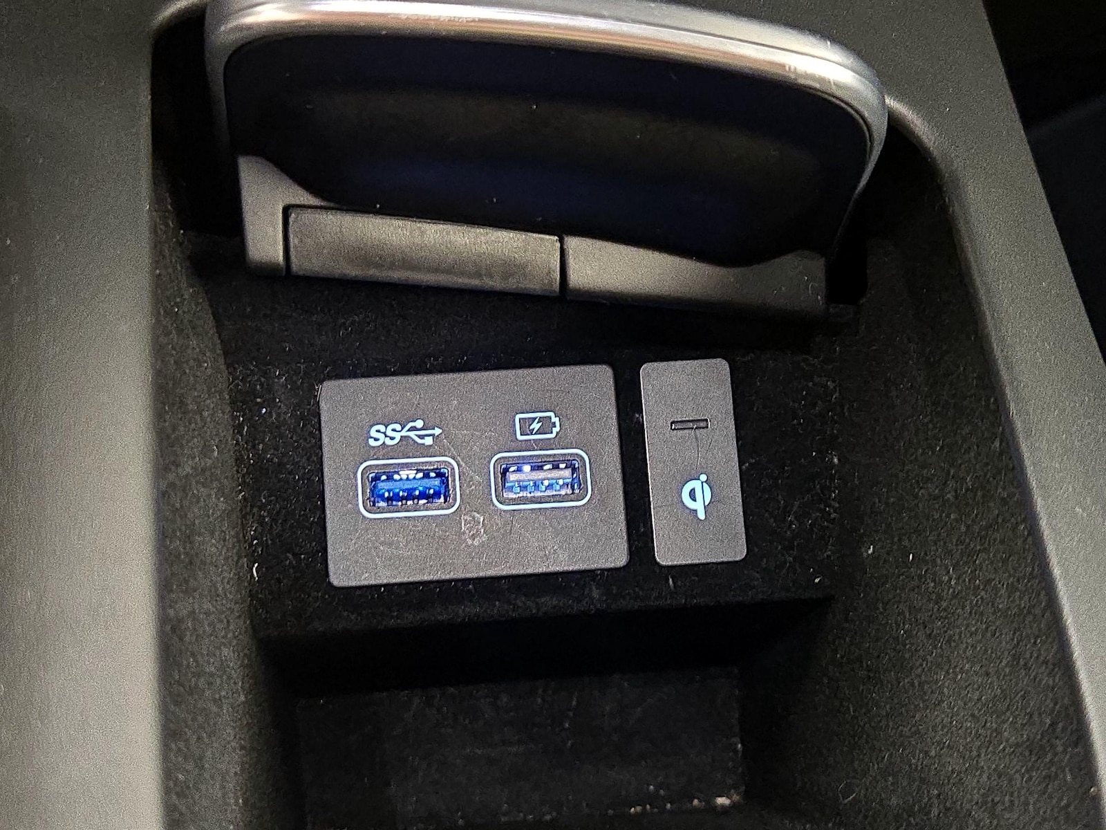 2025 GENESIS GV70 Standard - Photo 20
